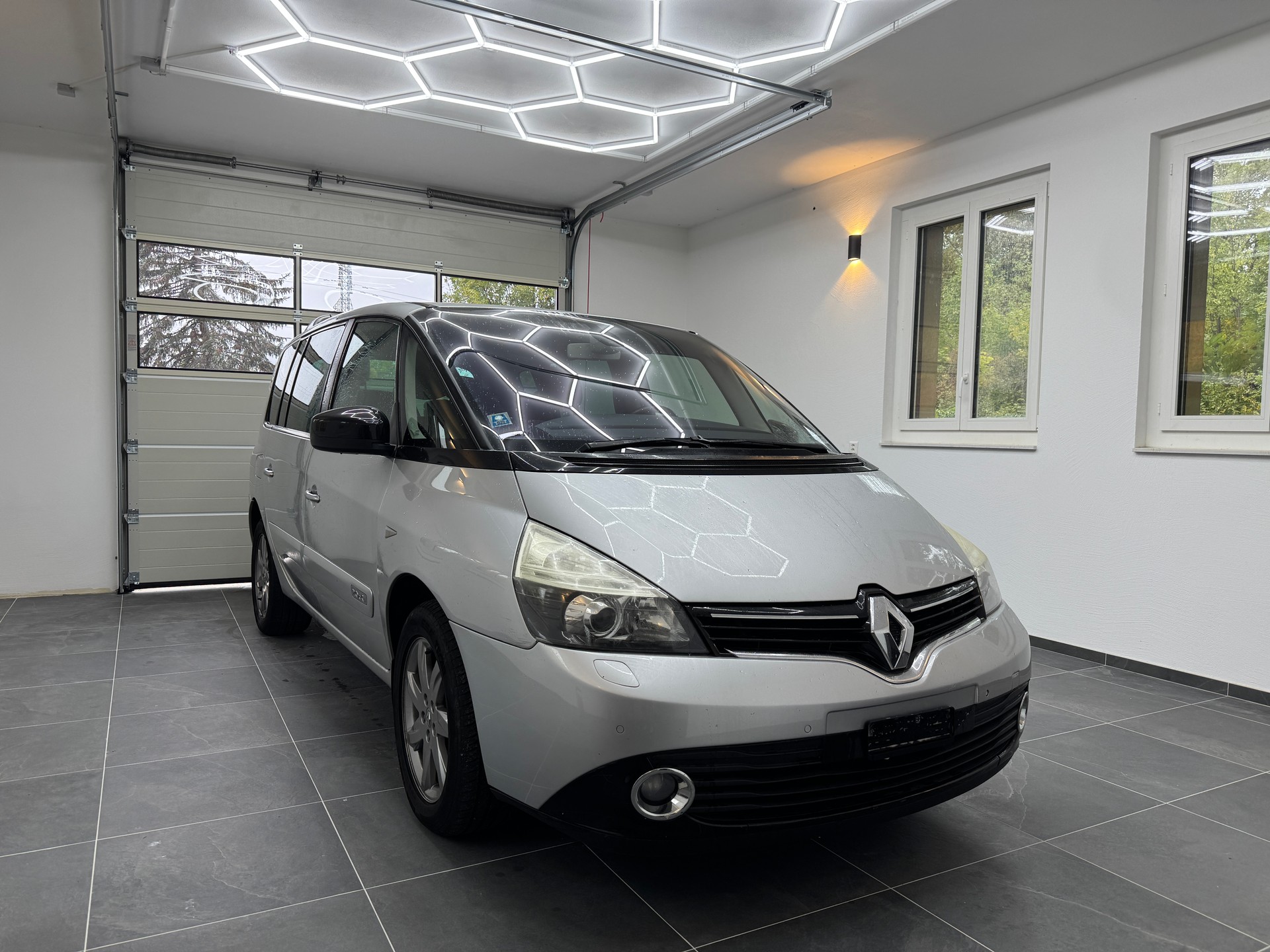 RENAULT Espace 2.0 dCi Swiss Edition Automatic-showroom-element-1