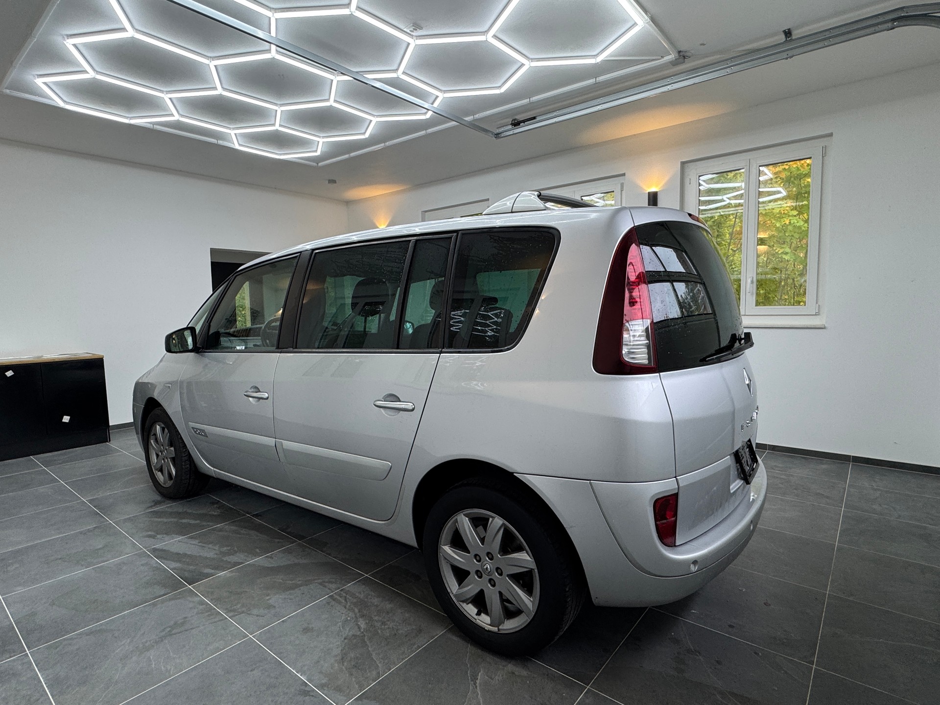 RENAULT Espace 2.0 dCi Swiss Edition Automatic-showroom-element-2