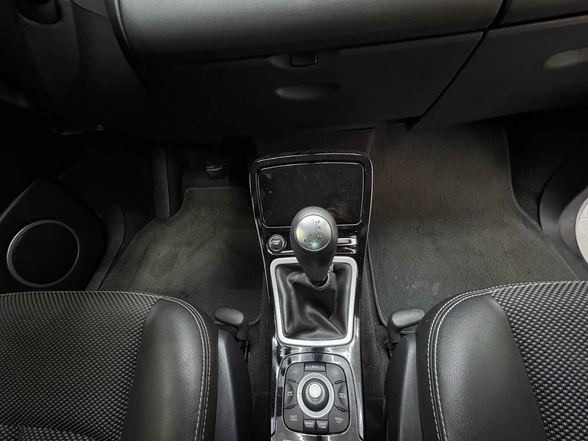 RENAULT Espace 2.0 dCi Swiss Edition Automatic-image-5