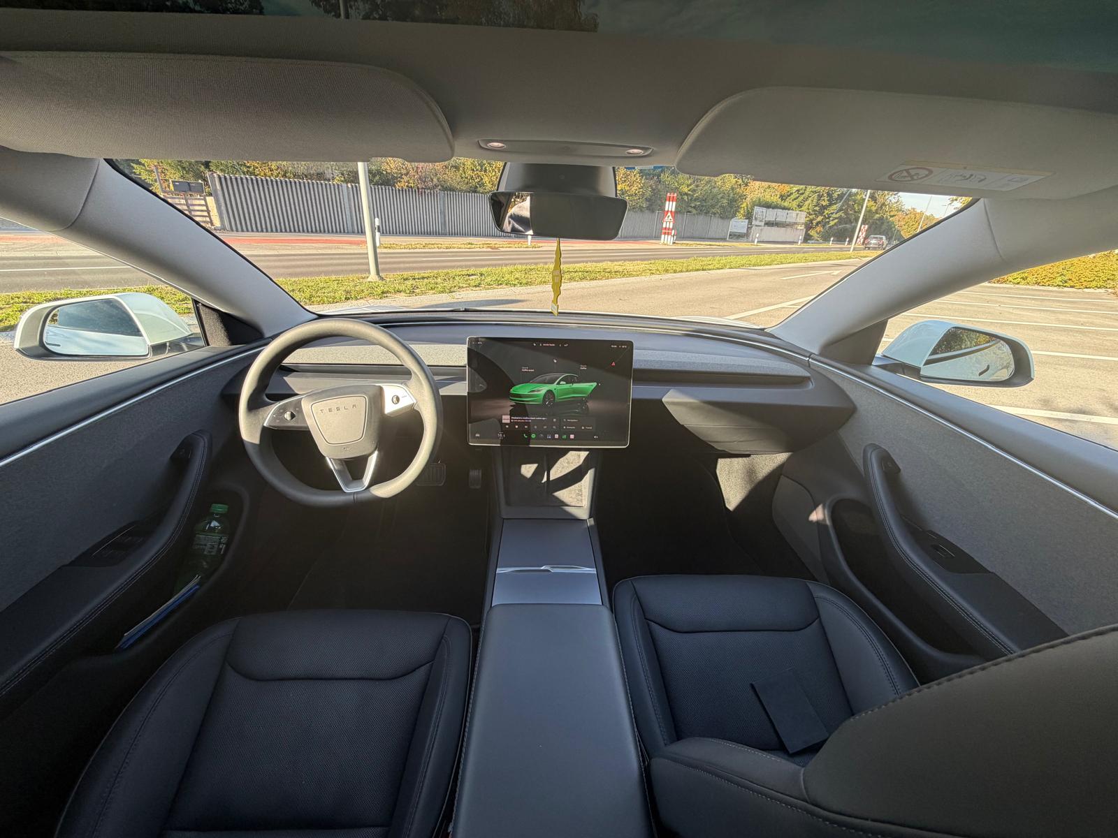 TESLA Model 3 RWD-image-5