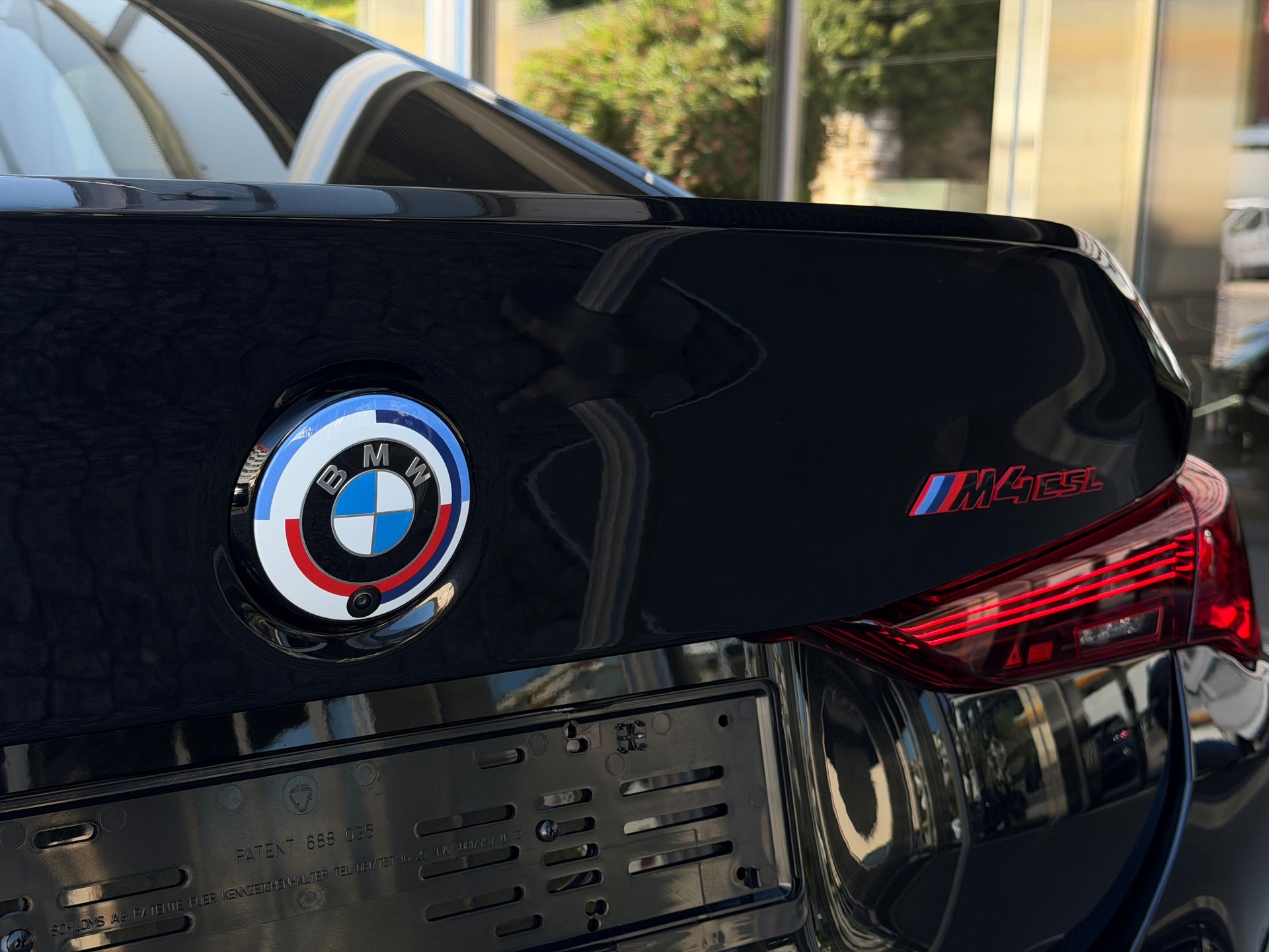 BMW M4 CSL Coupé-image-5