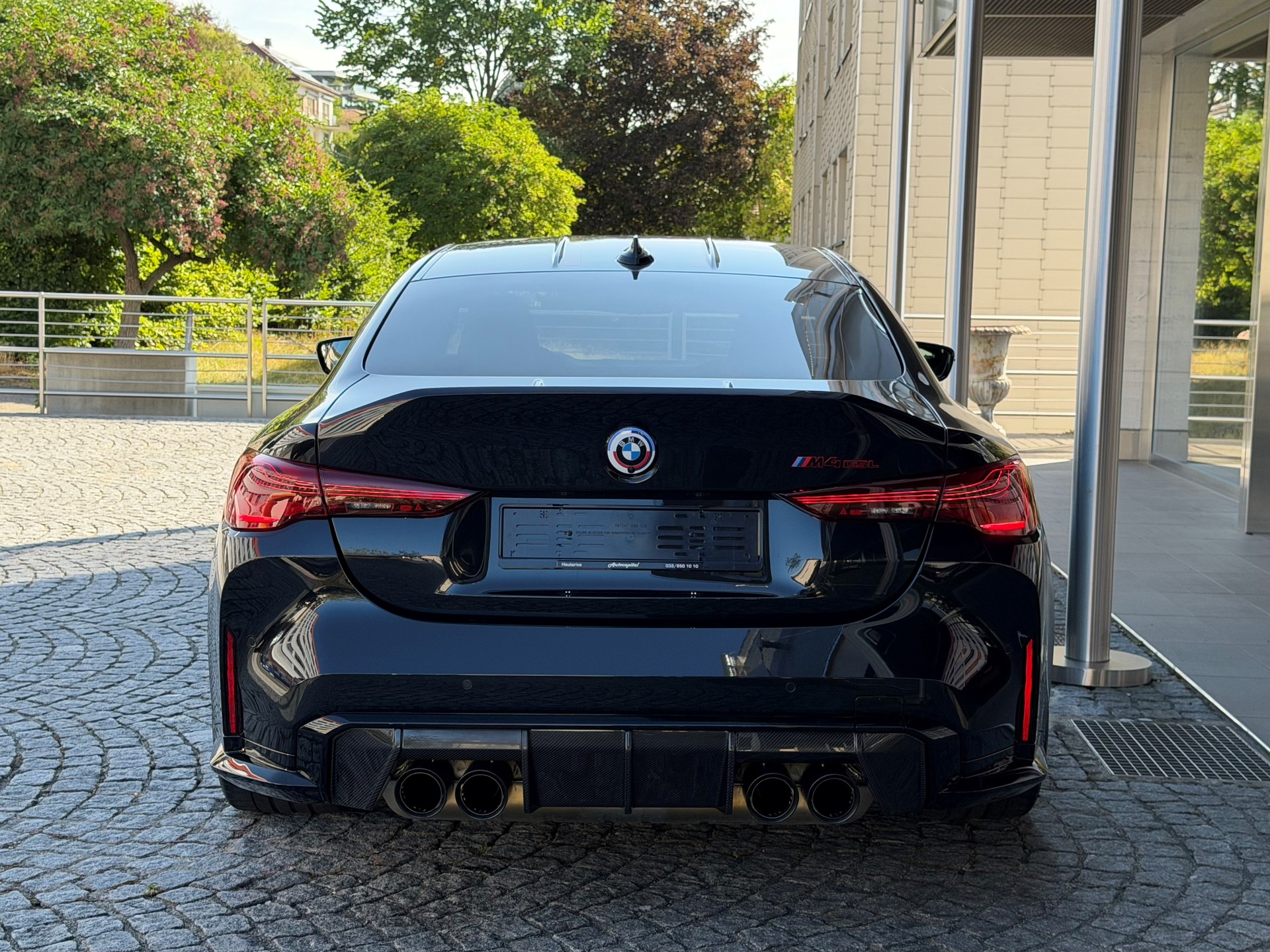 BMW M4 CSL Coupé-image-4