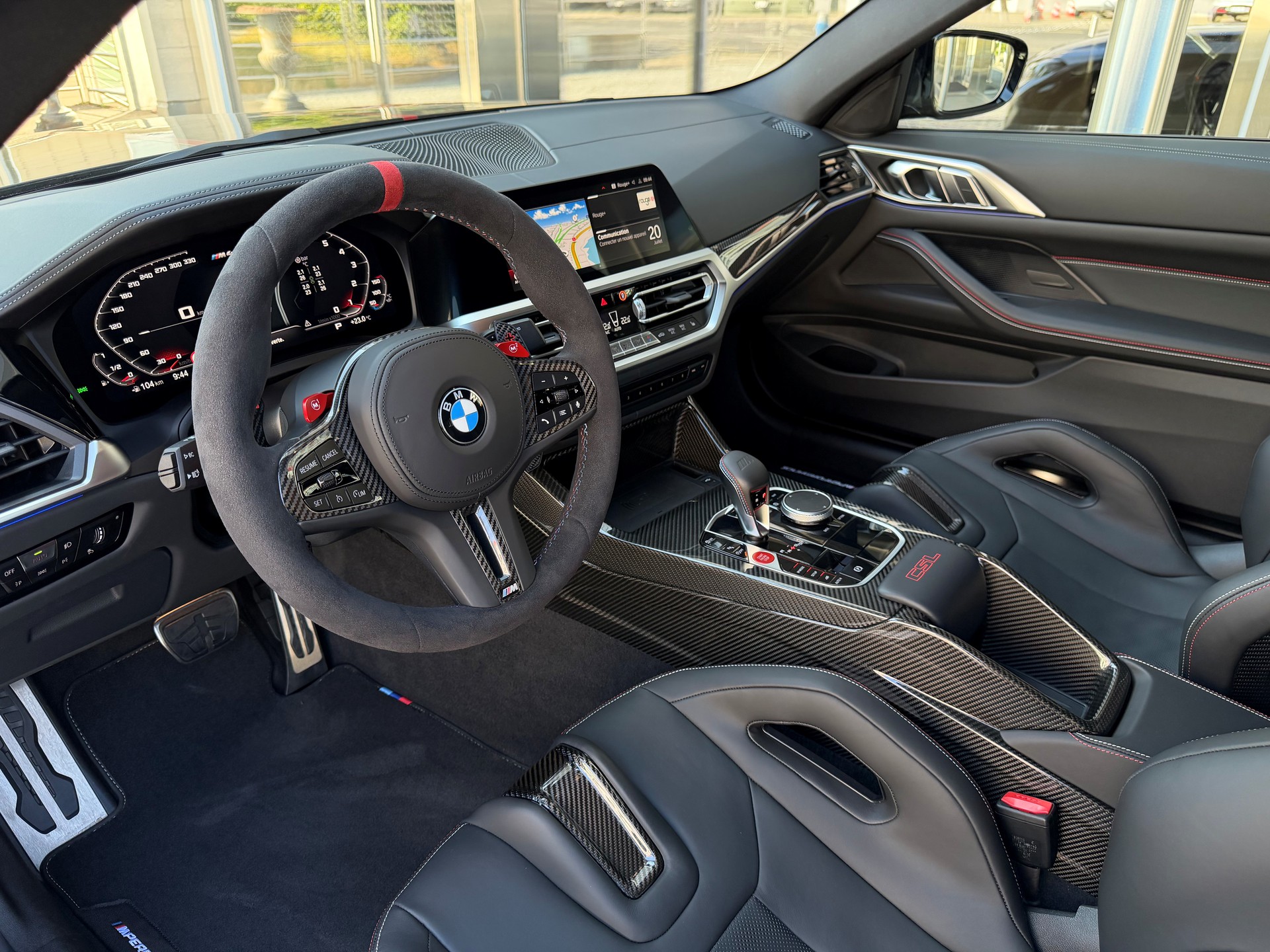 BMW M4 CSL Coupé-image-8
