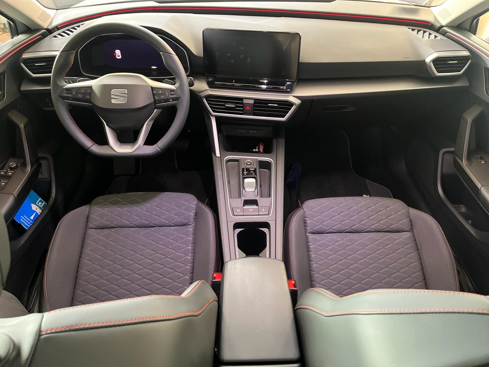 SEAT Leon 1.4 eHybrid pHEV DSG FR-image-13