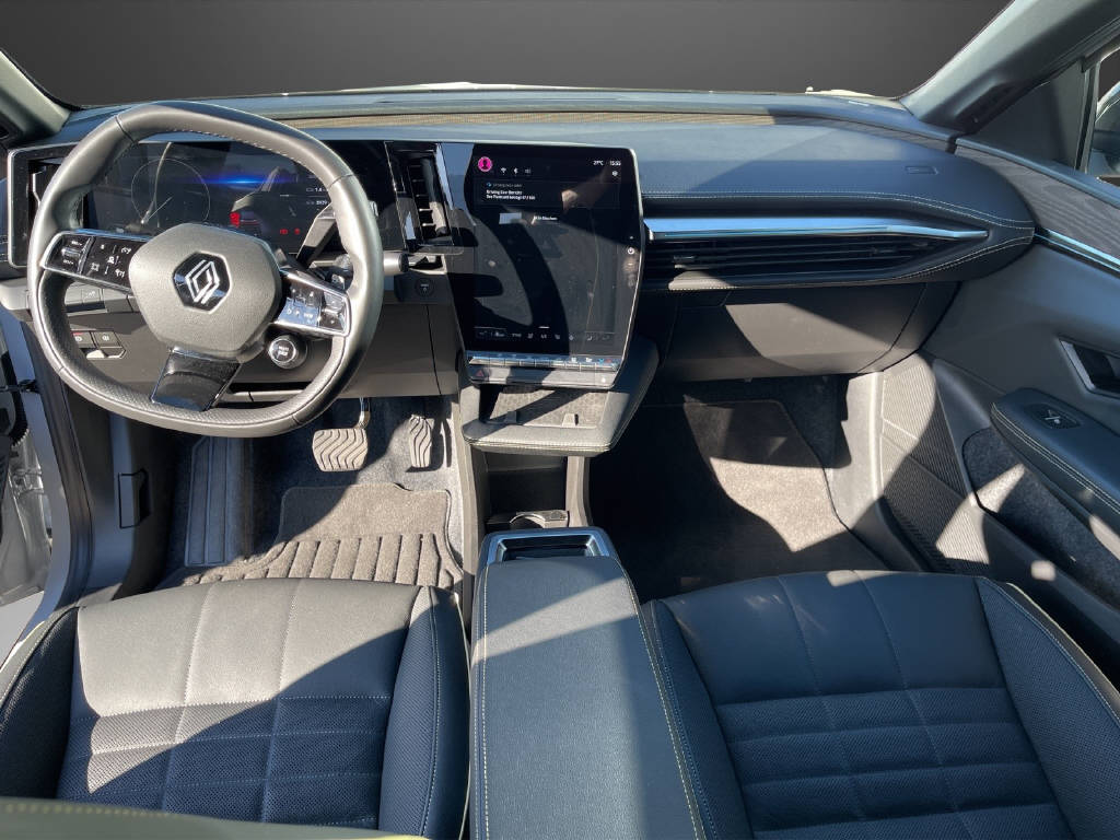 RENAULT Megane-image-9