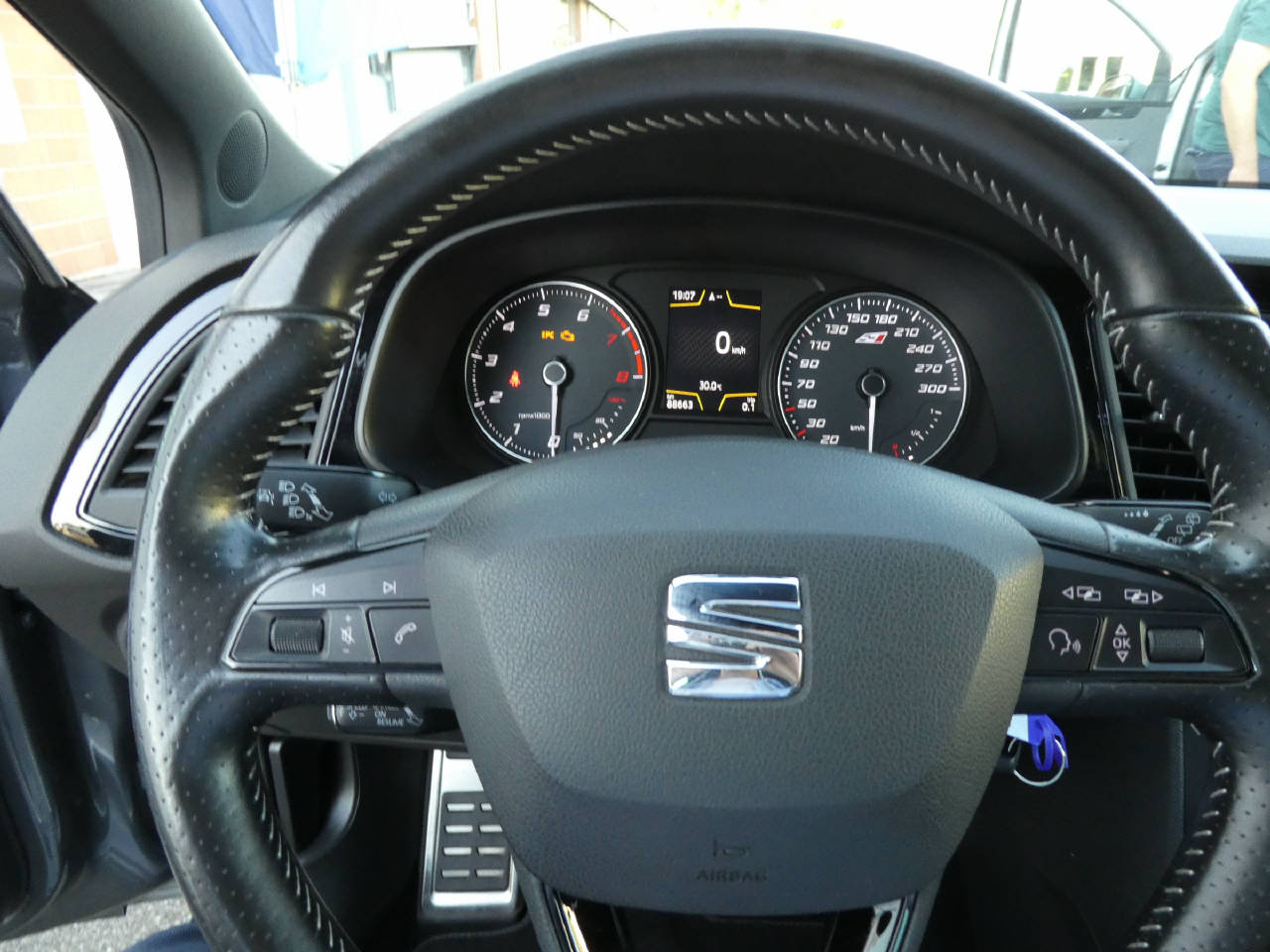 SEAT Leon ST 2.0 TSI 280 Cupra-image-11