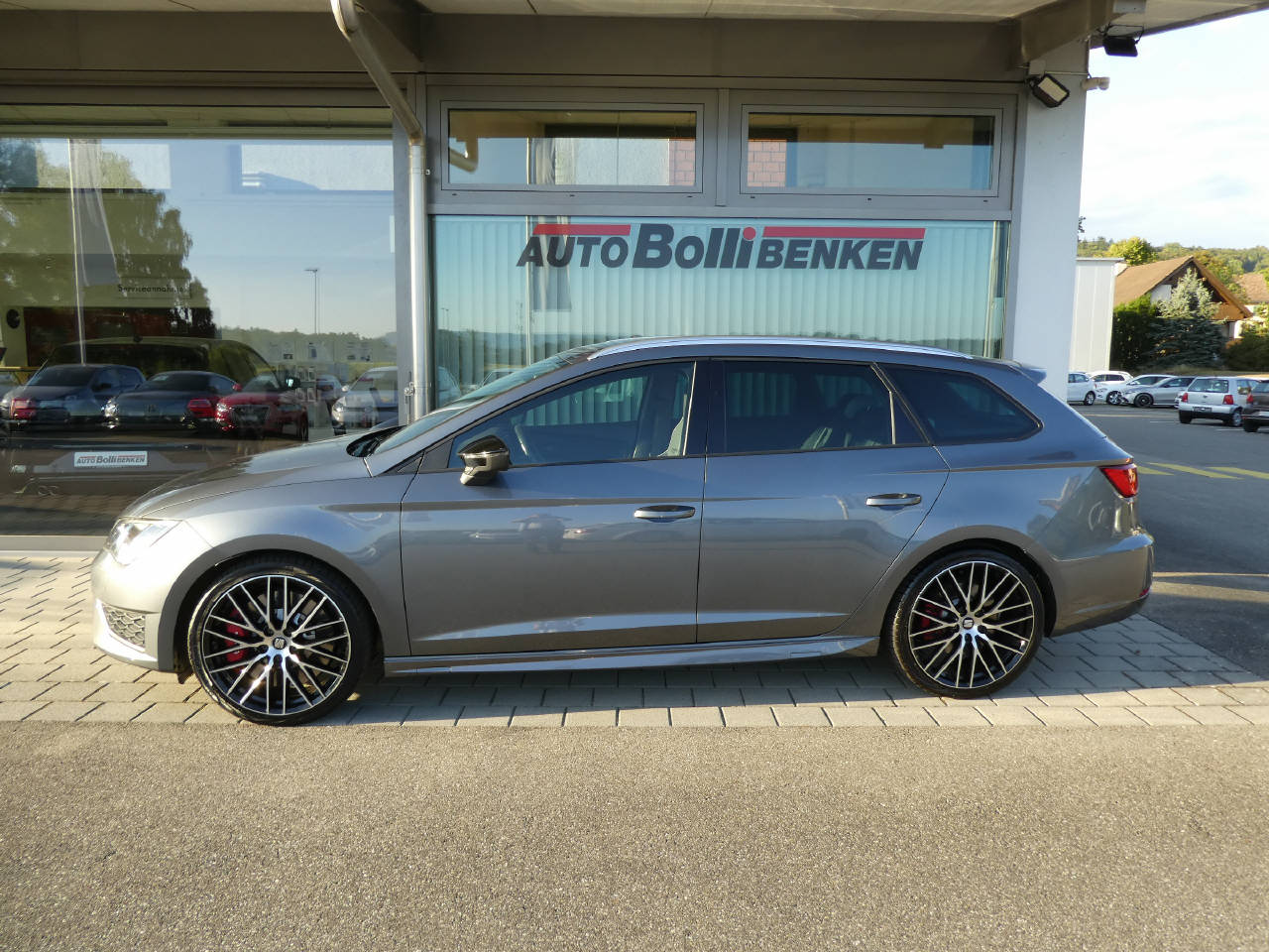 SEAT Leon ST 2.0 TSI 280 Cupra-image-5