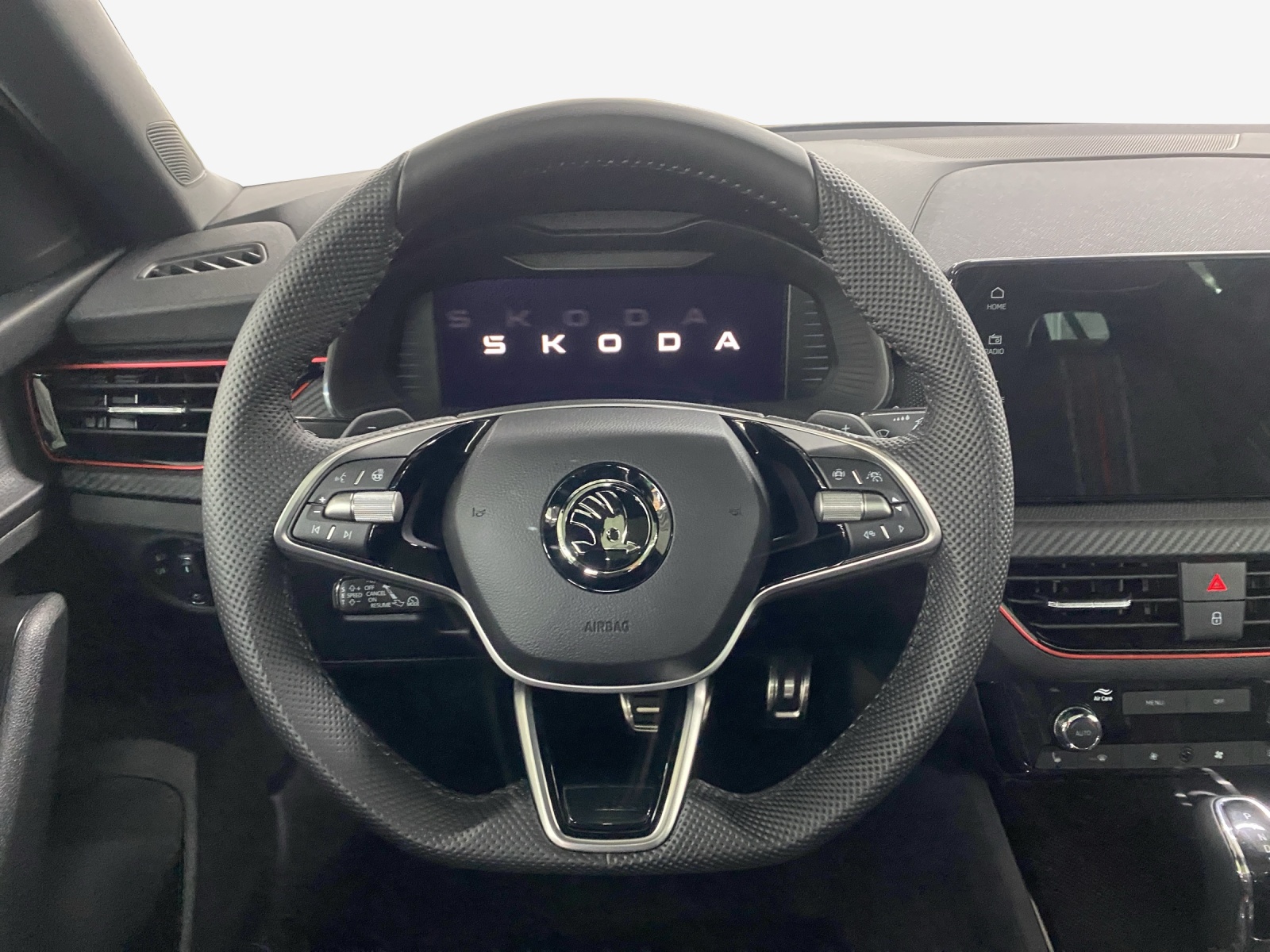 SKODA Kamiq 1.0 TSI Monte Carlo DSG-image-9