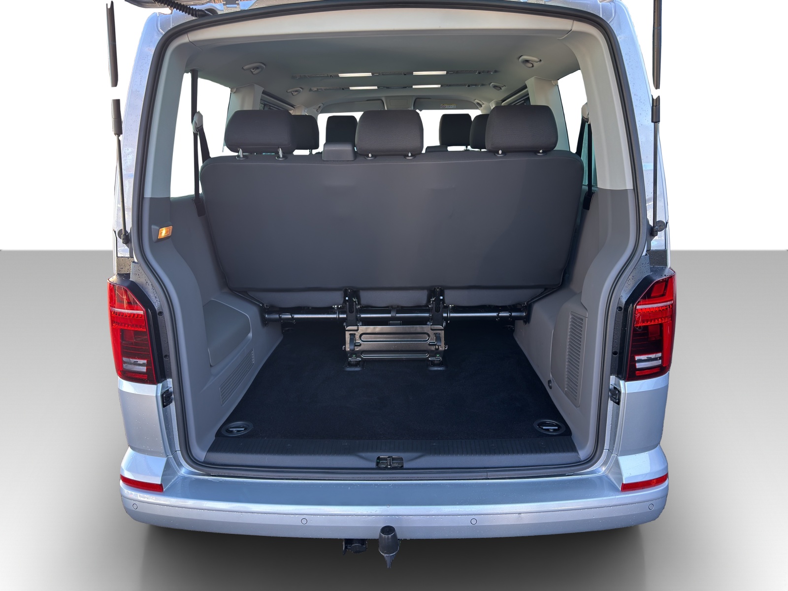 VW T6.1 2.0 TDI DSG-image-14