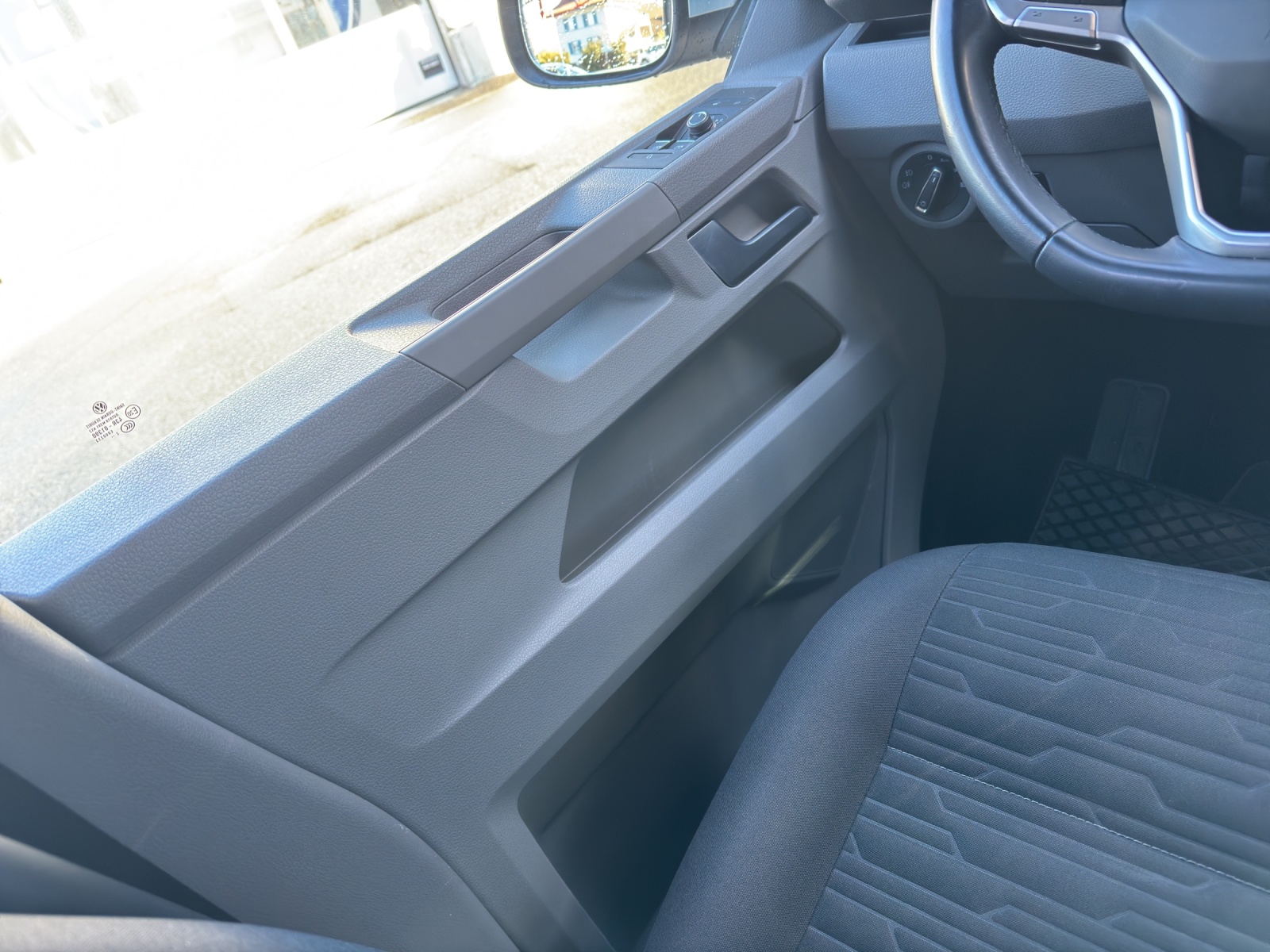 VW T6.1 2.0 TDI DSG-image-12