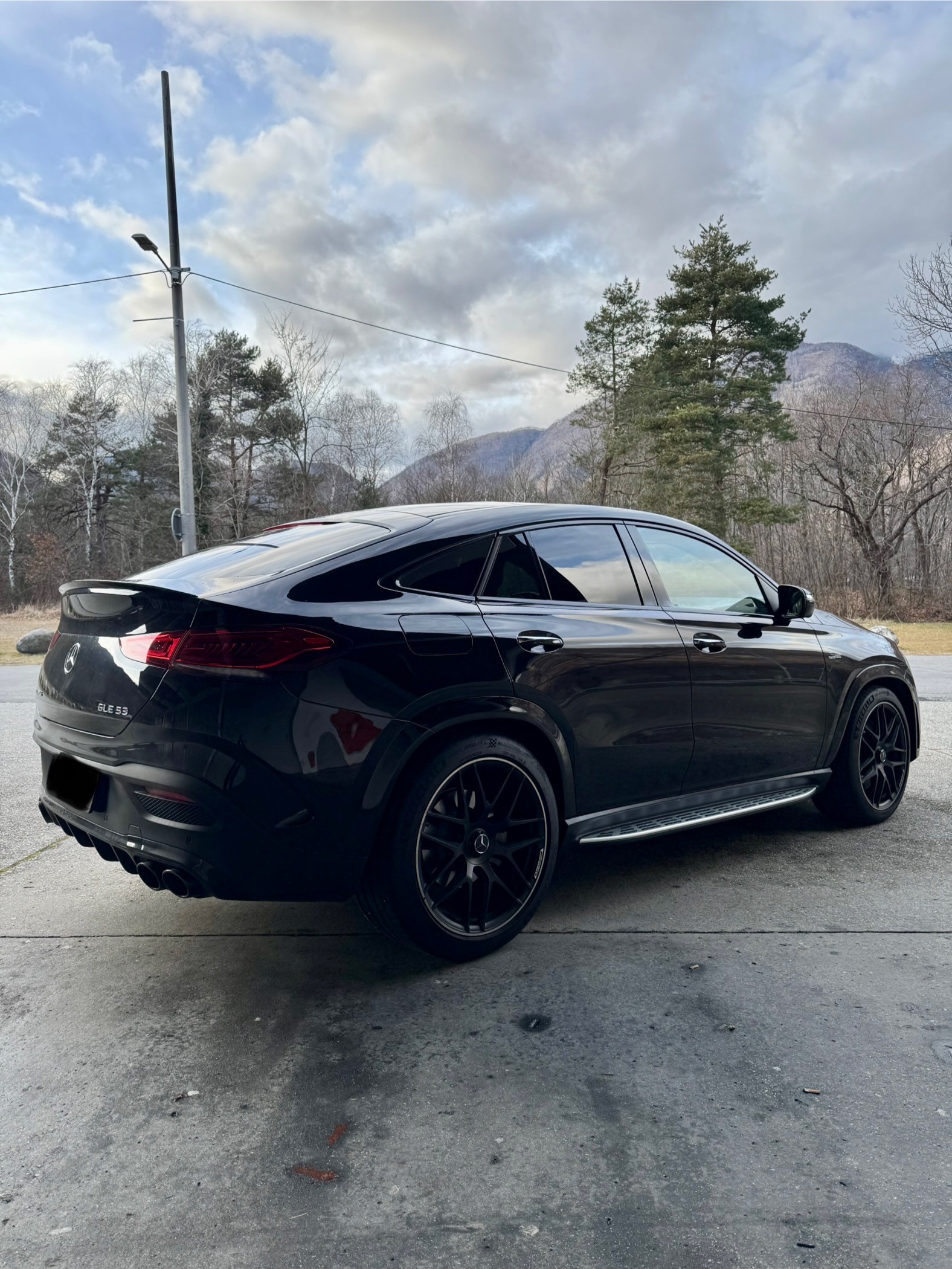 MERCEDES-BENZ GLE Coupé 53 AMG 4Matic+ Speedshift-image-1