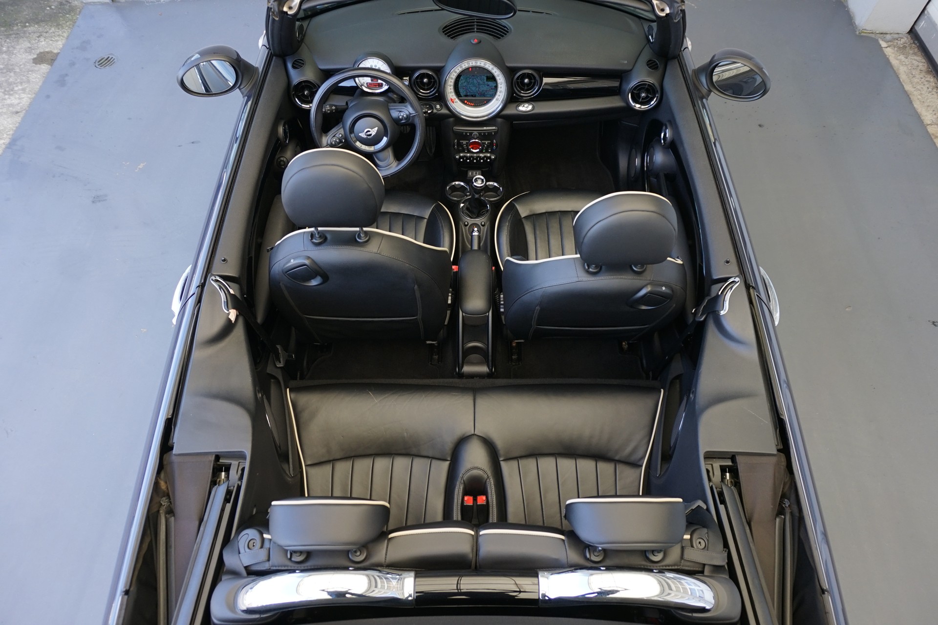 MINI Cooper S 1,6 i Turbo Cabriolet 184PS-image-17