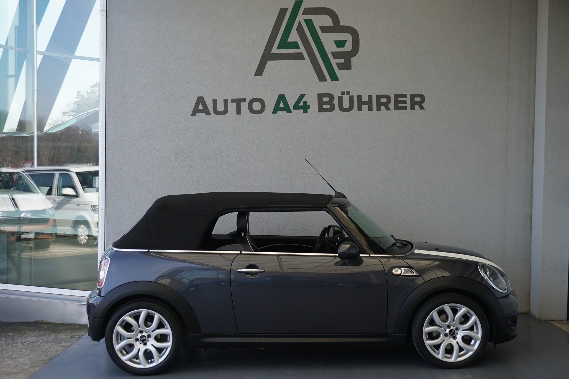 MINI Cooper S 1,6 i Turbo Cabriolet 184PS-image-8