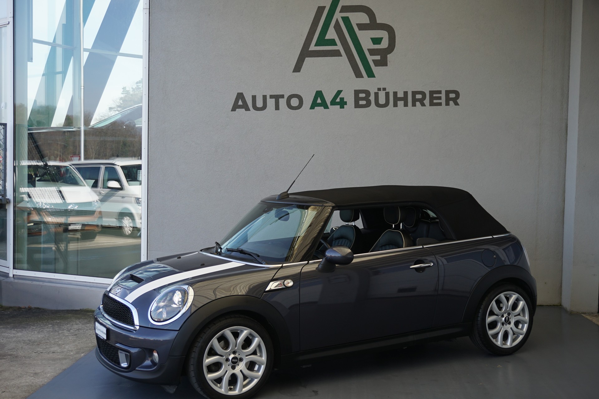 MINI Cooper S 1,6 i Turbo Cabriolet 184PS-image-3
