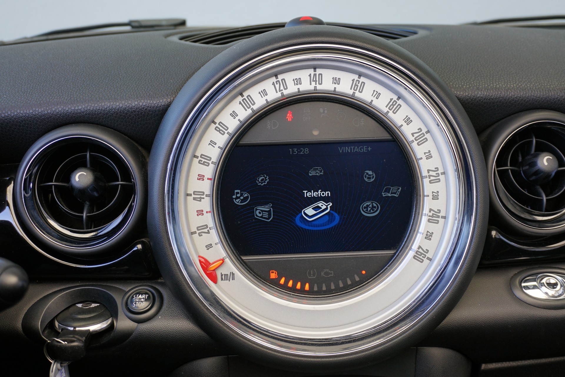 MINI Cooper S 1,6 i Turbo Cabriolet 184PS-image-22