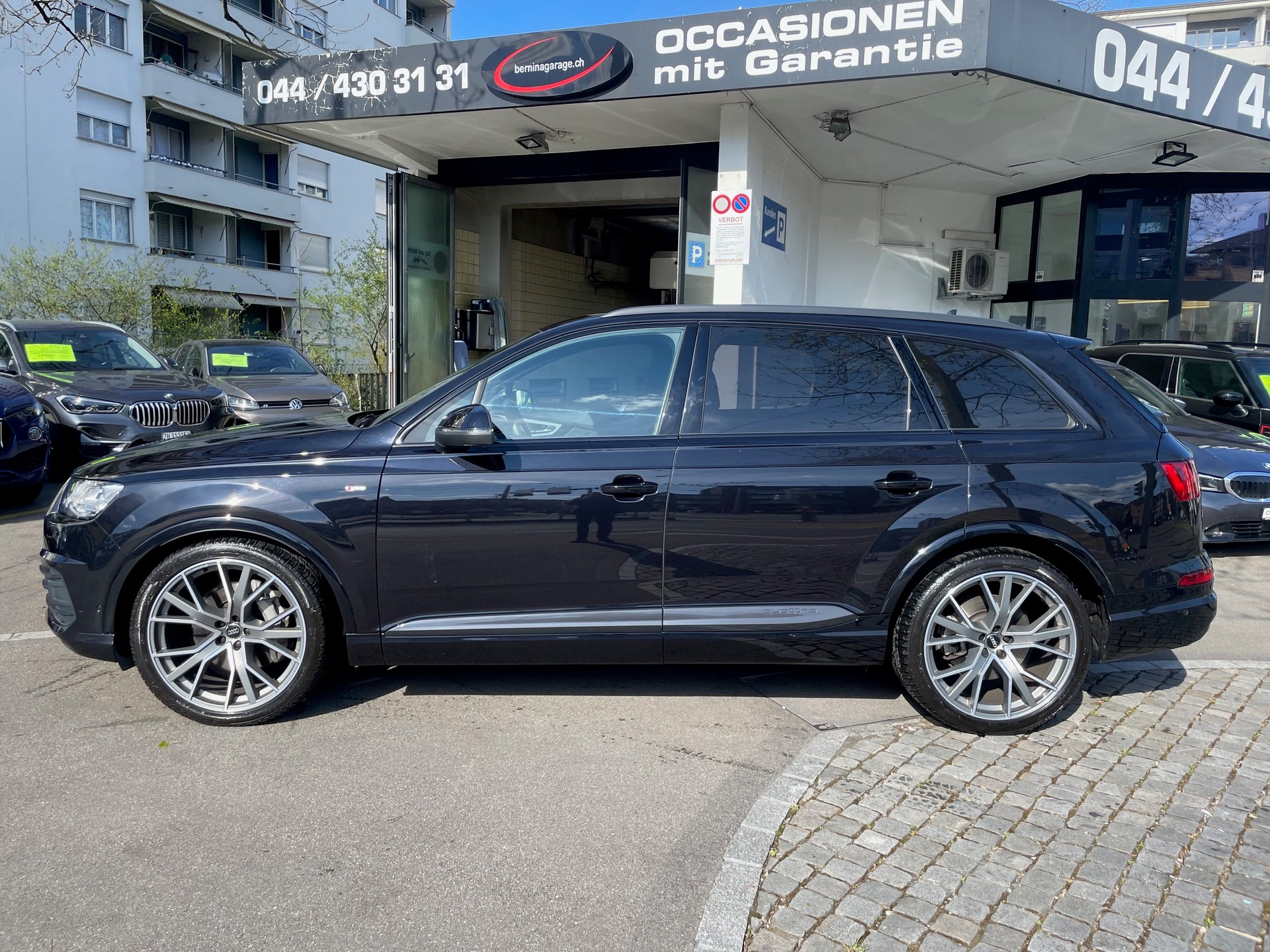 AUDI Q7 50 TDI S Line quattro Tiptronic 7-Plätzer-showroom-element-1