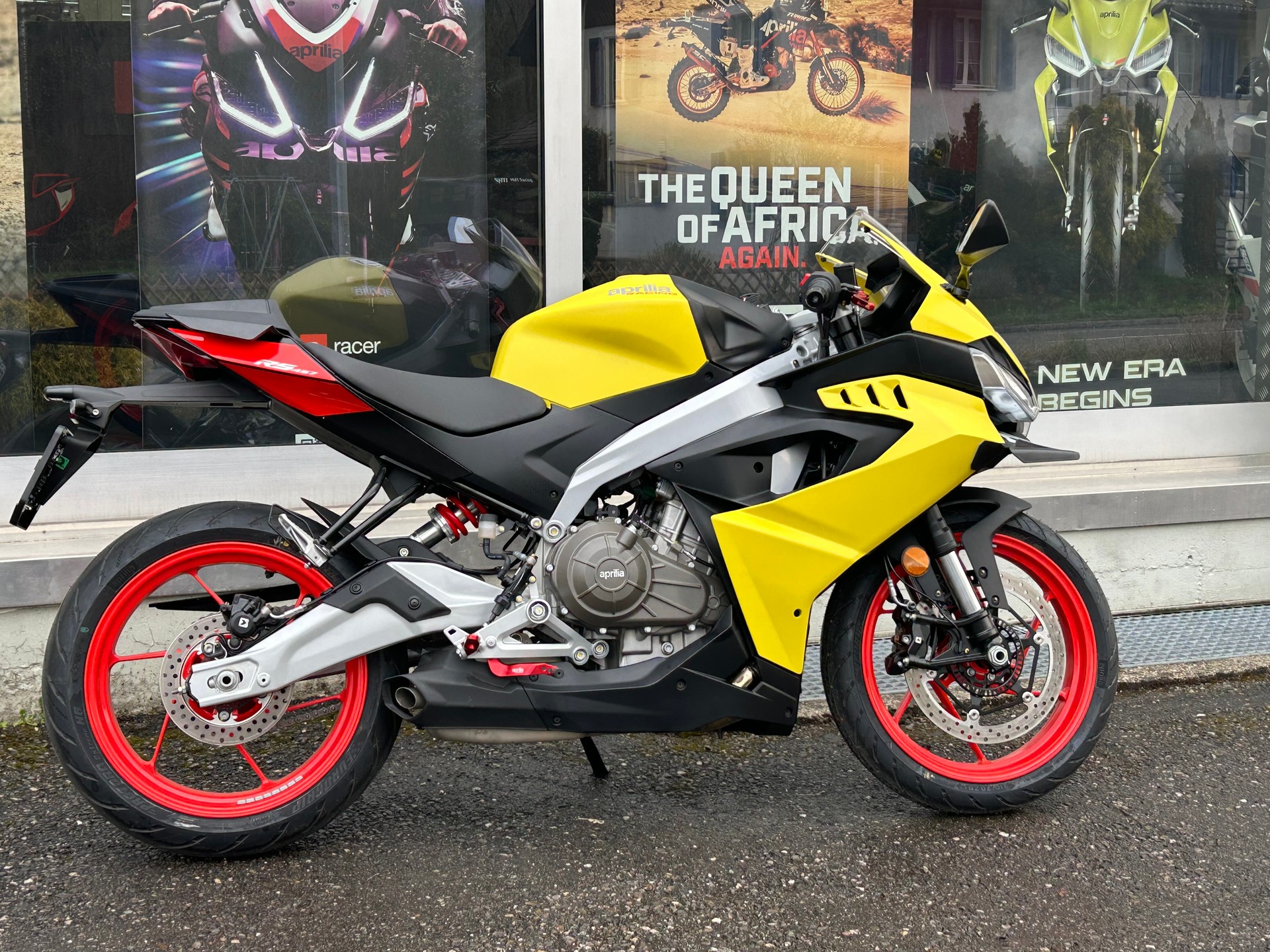 APRILIA RS 457 (35kW) Acid Gold EVO-showroom-element-3