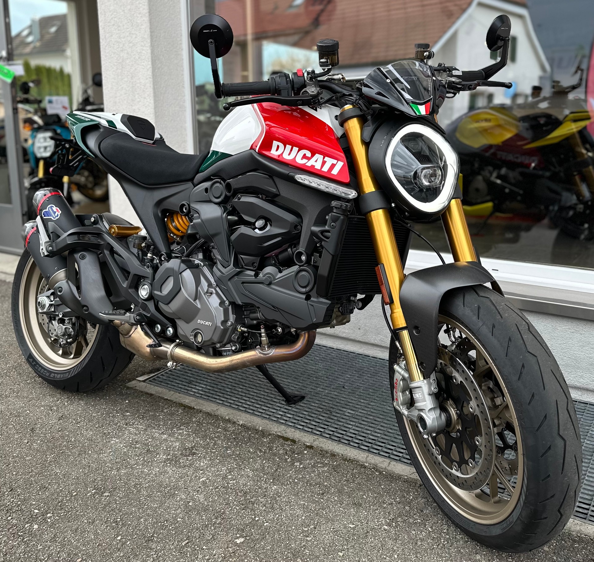 DUCATI Monster *LIMITED 30 Anniversario*-showroom-element-2