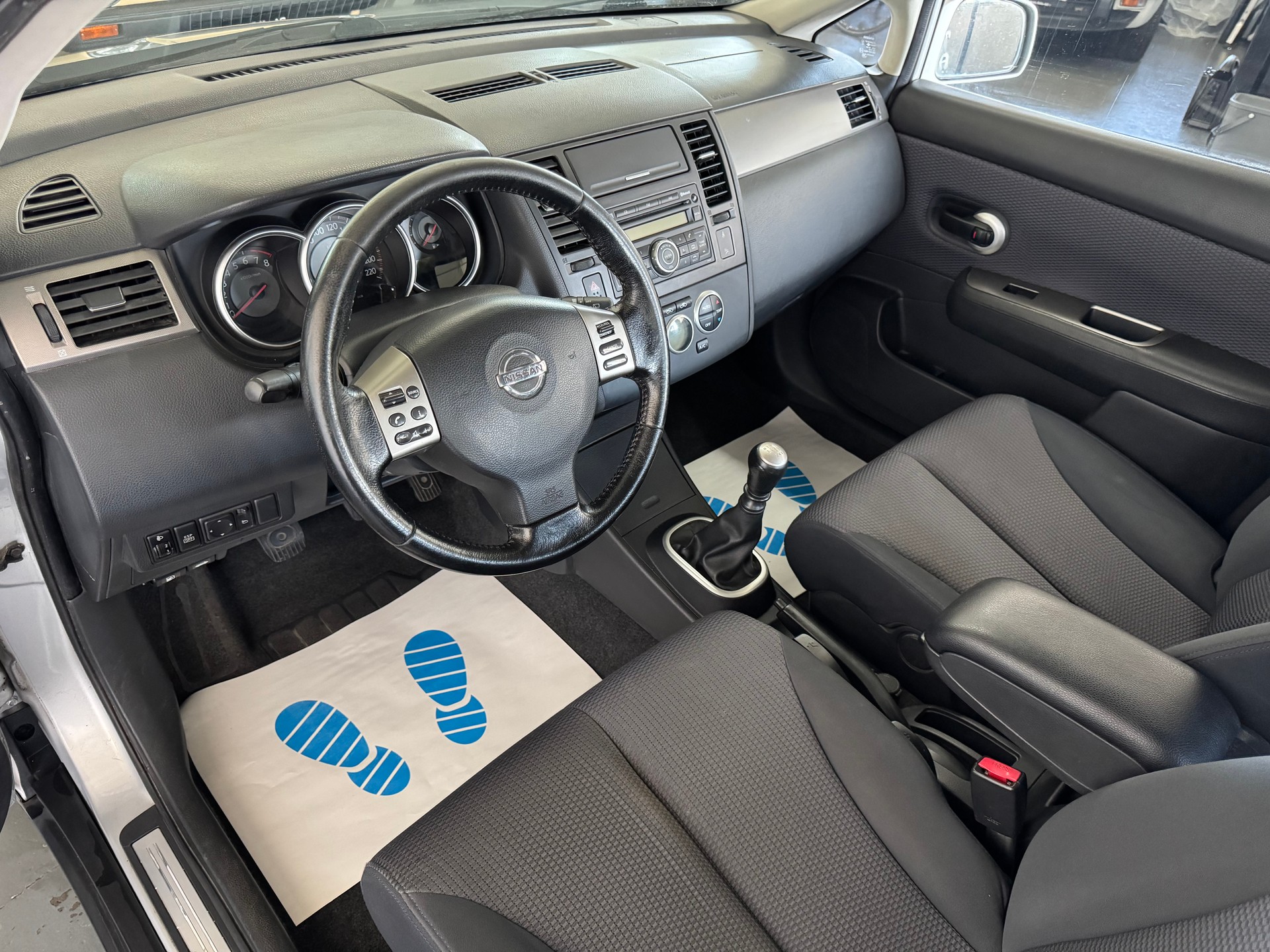 NISSAN Tiida 1.8 tekna-image-12