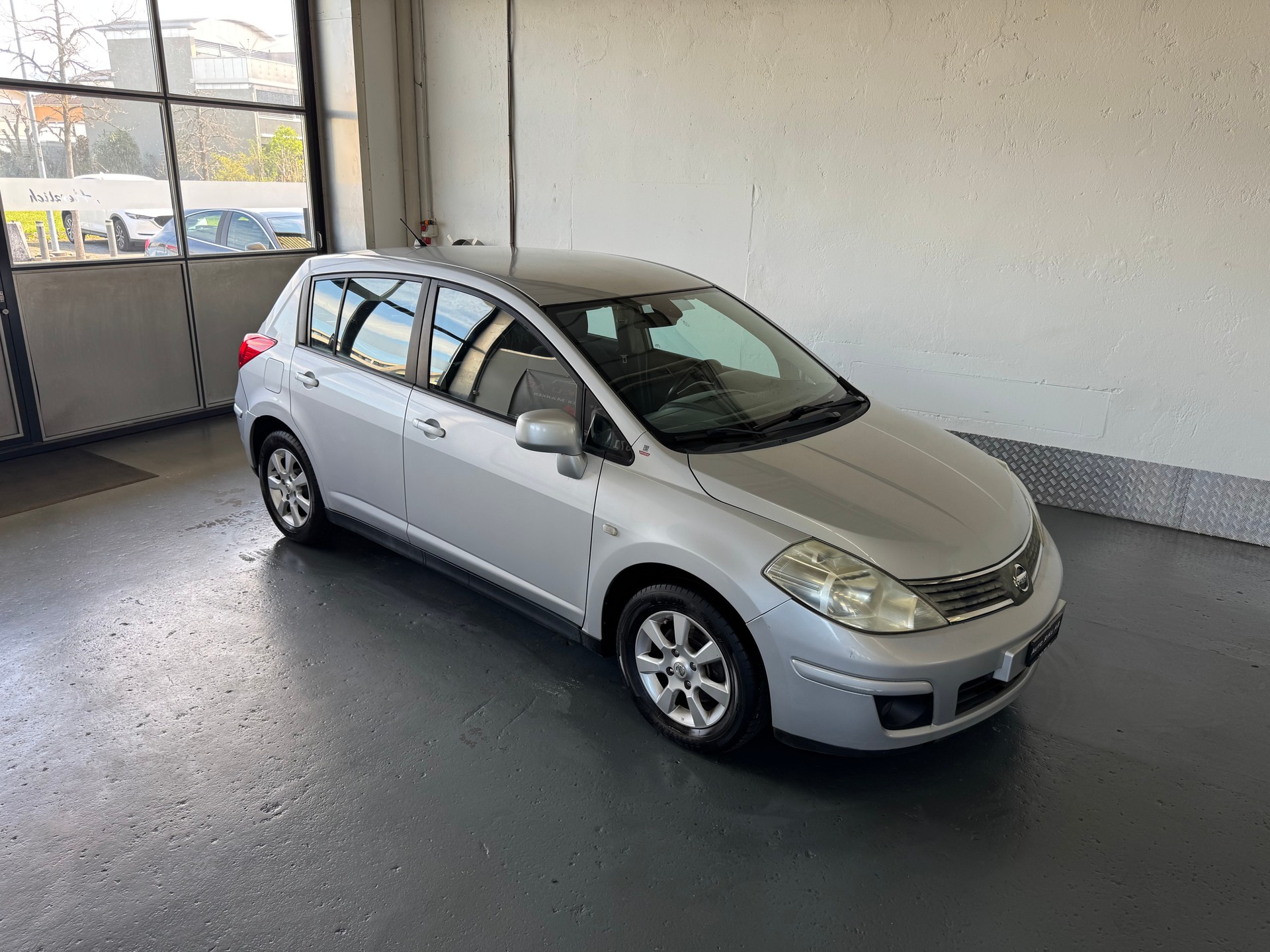 NISSAN Tiida 1.8 tekna