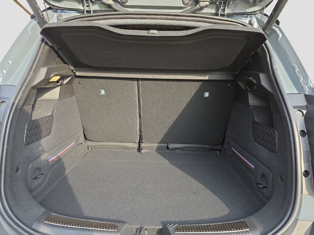 RENAULT R4 E-TECH ELECTRIC iconic 150PS Comfort Range-image-11