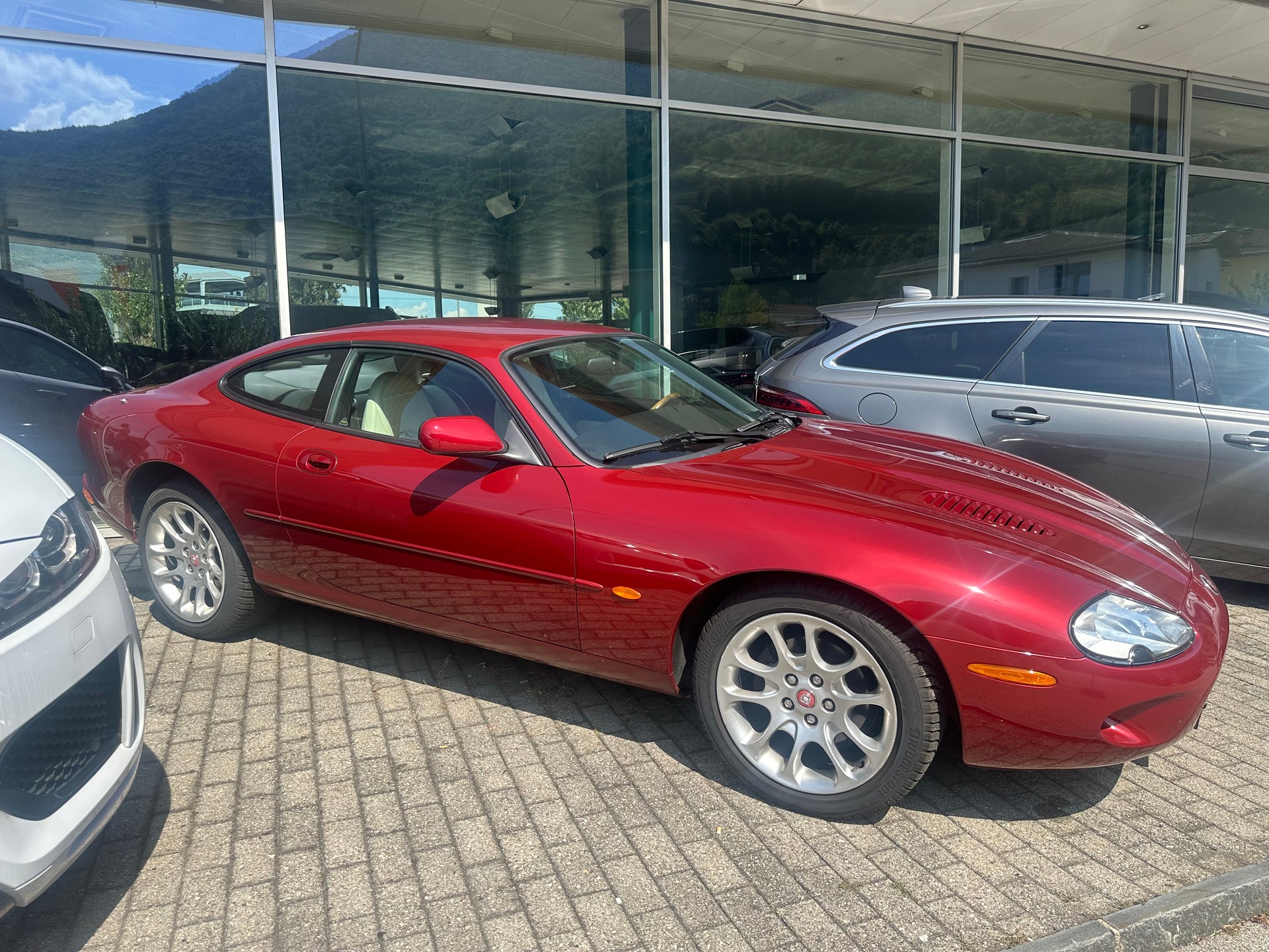 JAGUAR XKR S/C-image-1