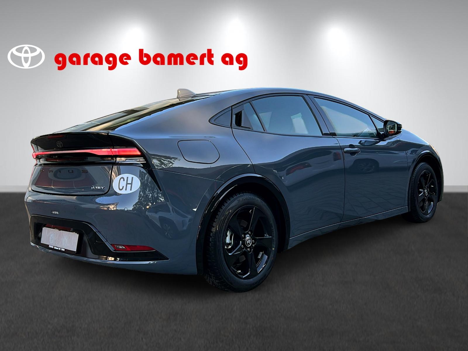 TOYOTA Prius 2.0 Plug-In-Hybrid Style-image-5