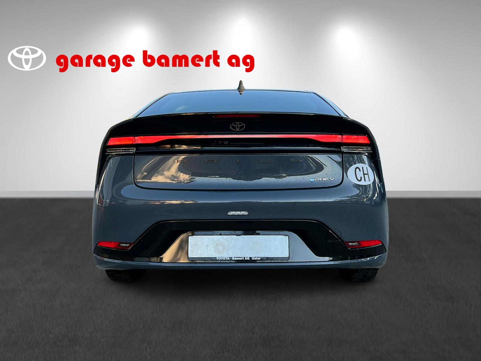 TOYOTA Prius 2.0 Plug-In-Hybrid Style-image-4