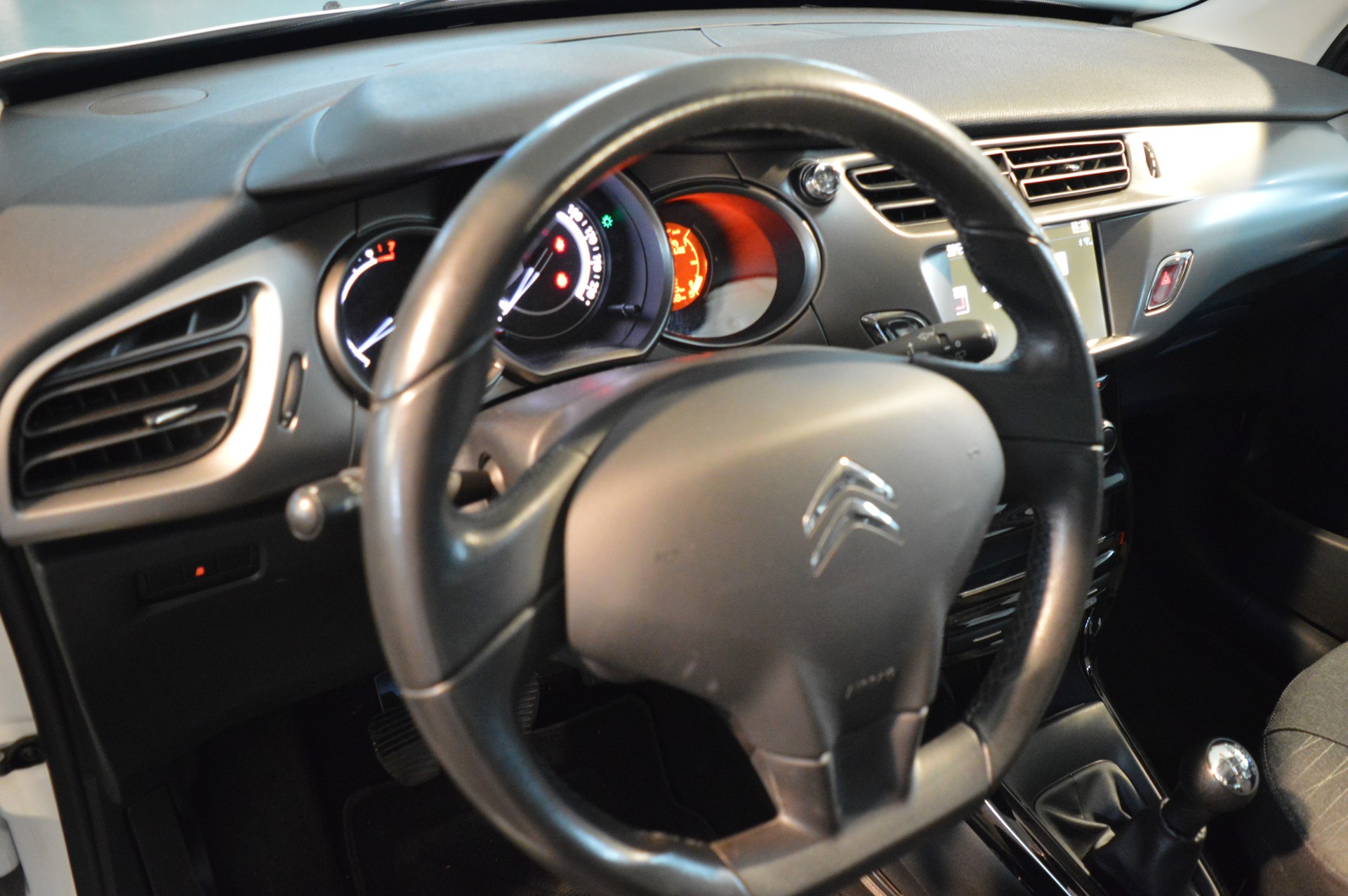 CITROEN C3 1.2i Séduction-image-15