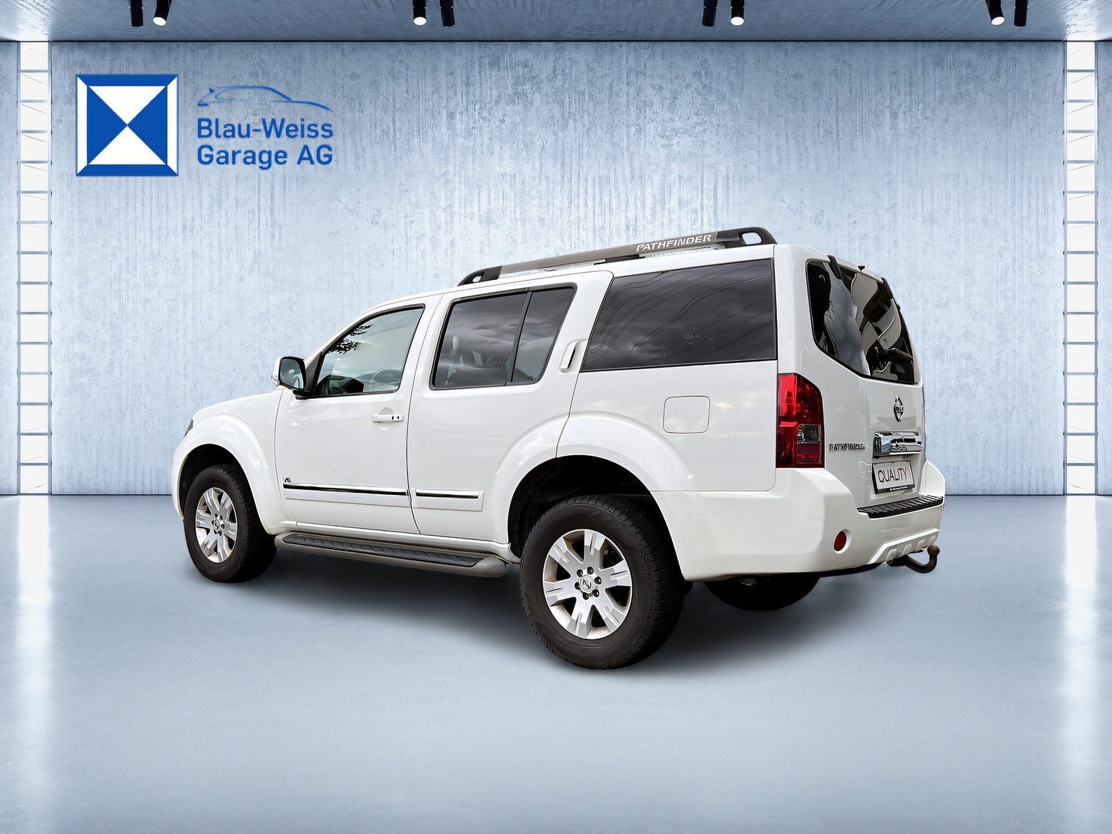 NISSAN Pathfinder 3.0 dCi LE Automatic-image-6