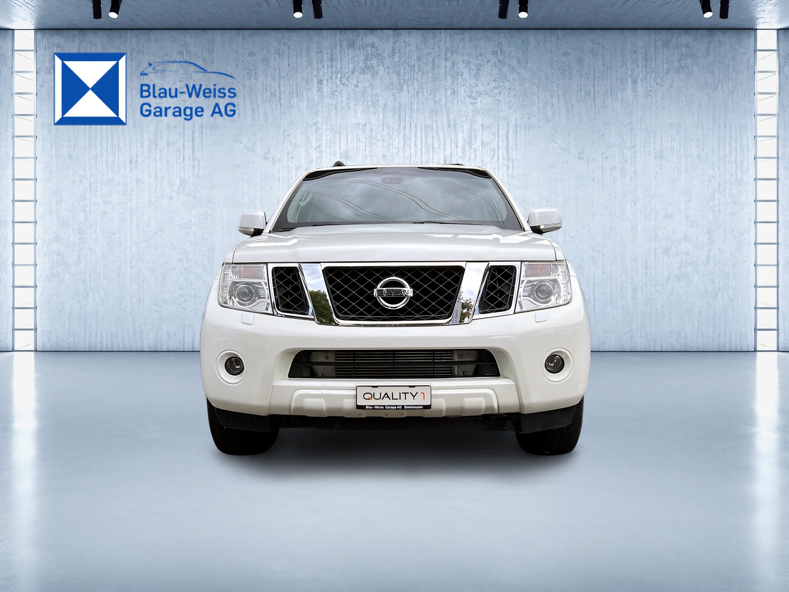 NISSAN Pathfinder 3.0 dCi LE Automatic-image-1