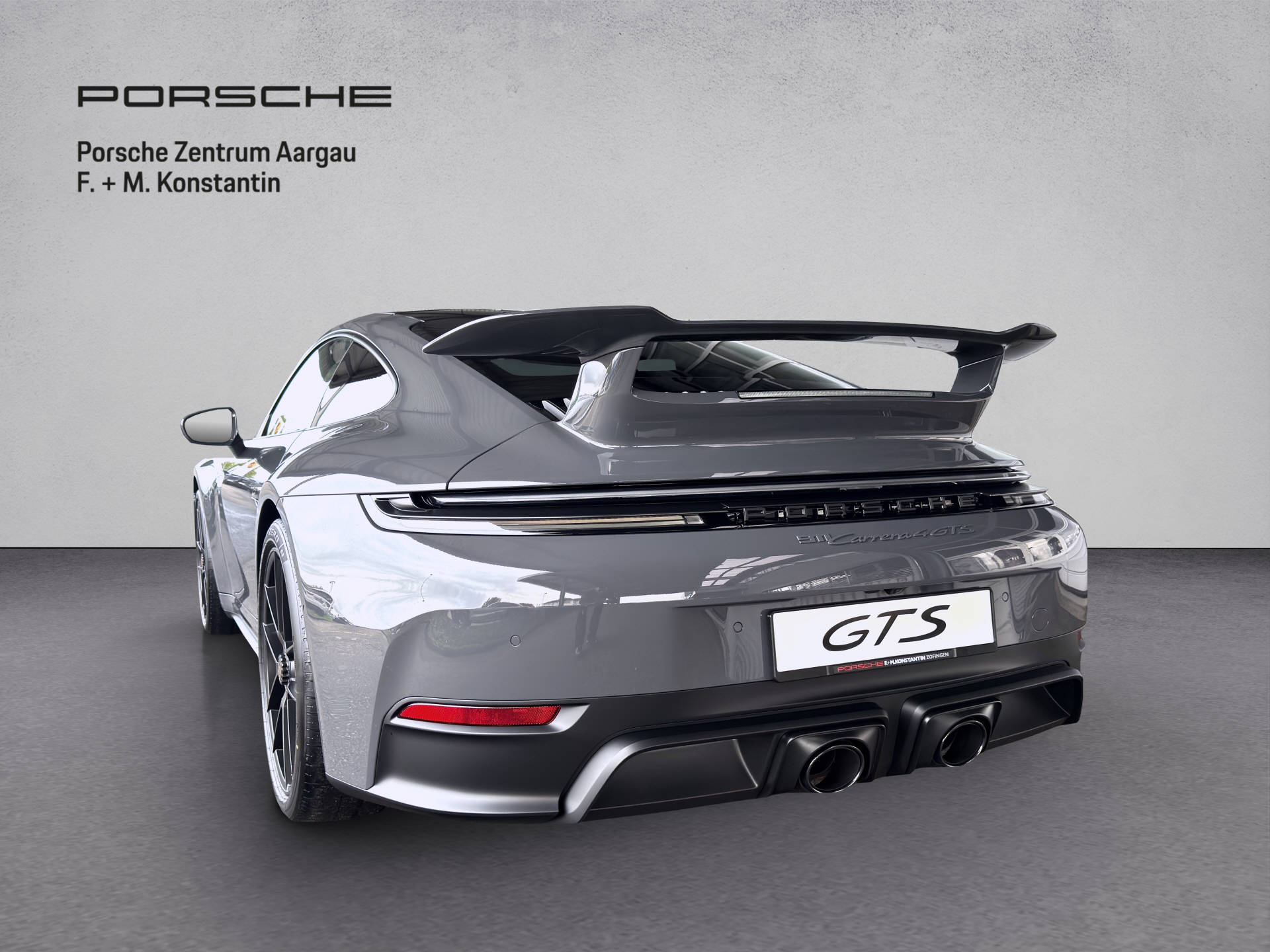 PORSCHE 911 Carrera 4 GTS-image-3