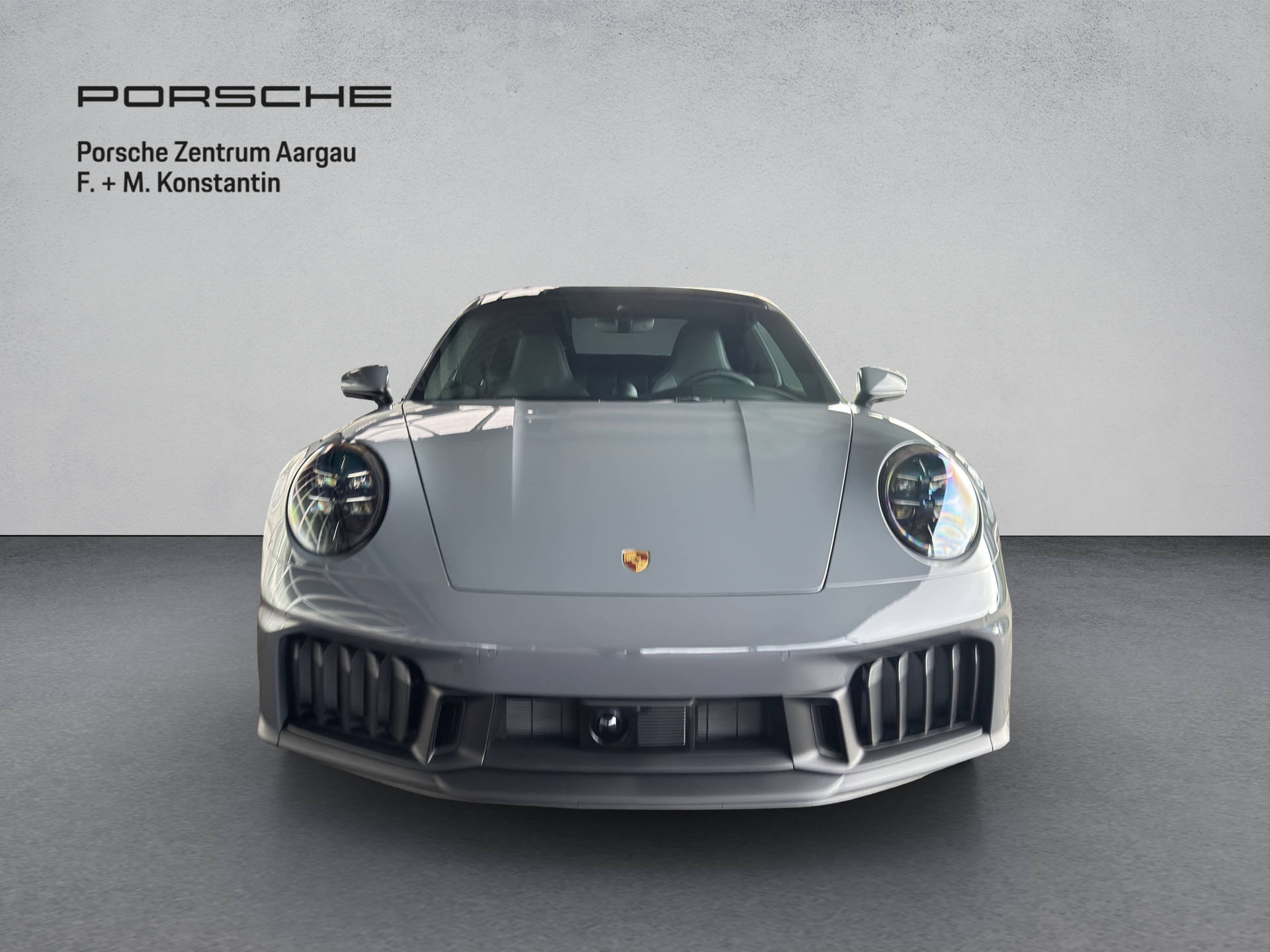 PORSCHE 911 Carrera 4 GTS-image-1