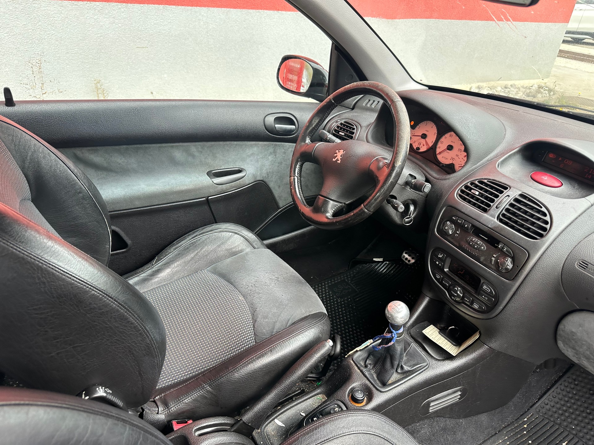 PEUGEOT 206 2.0 16V GTI-image-5