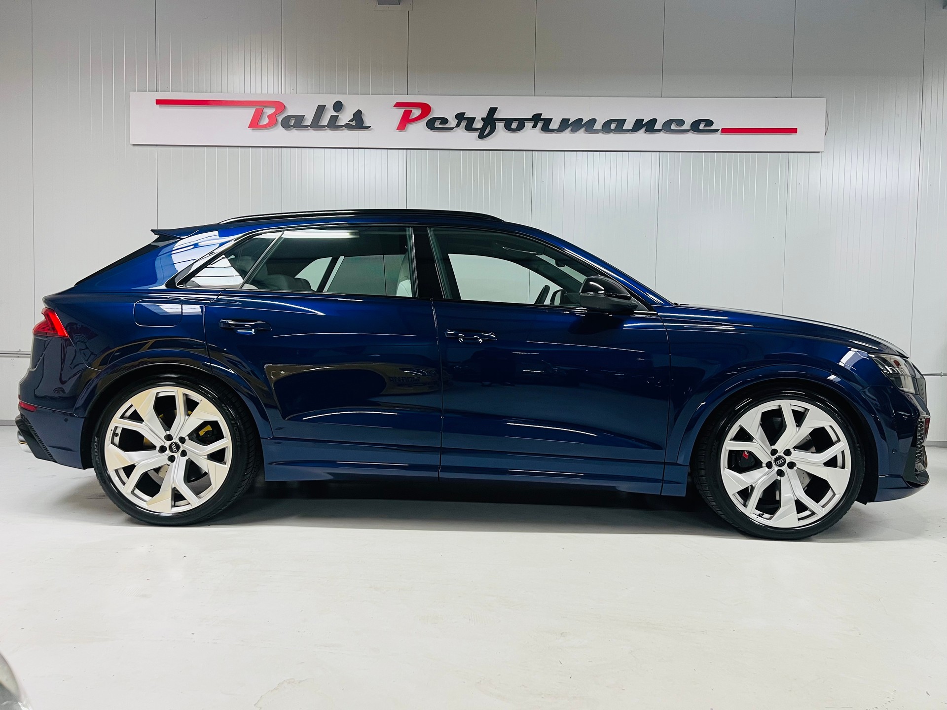 AUDI RSQ8 quattro tiptronic-image-1