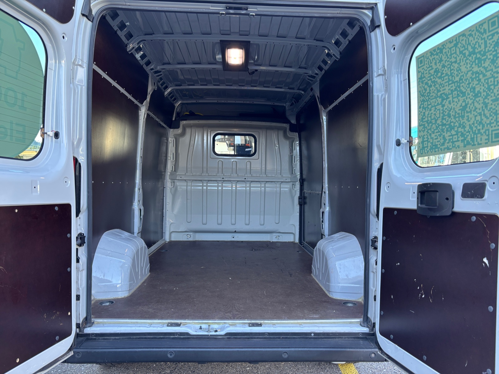 FIAT E-Ducato 35 47kWh L2H2-image-4
