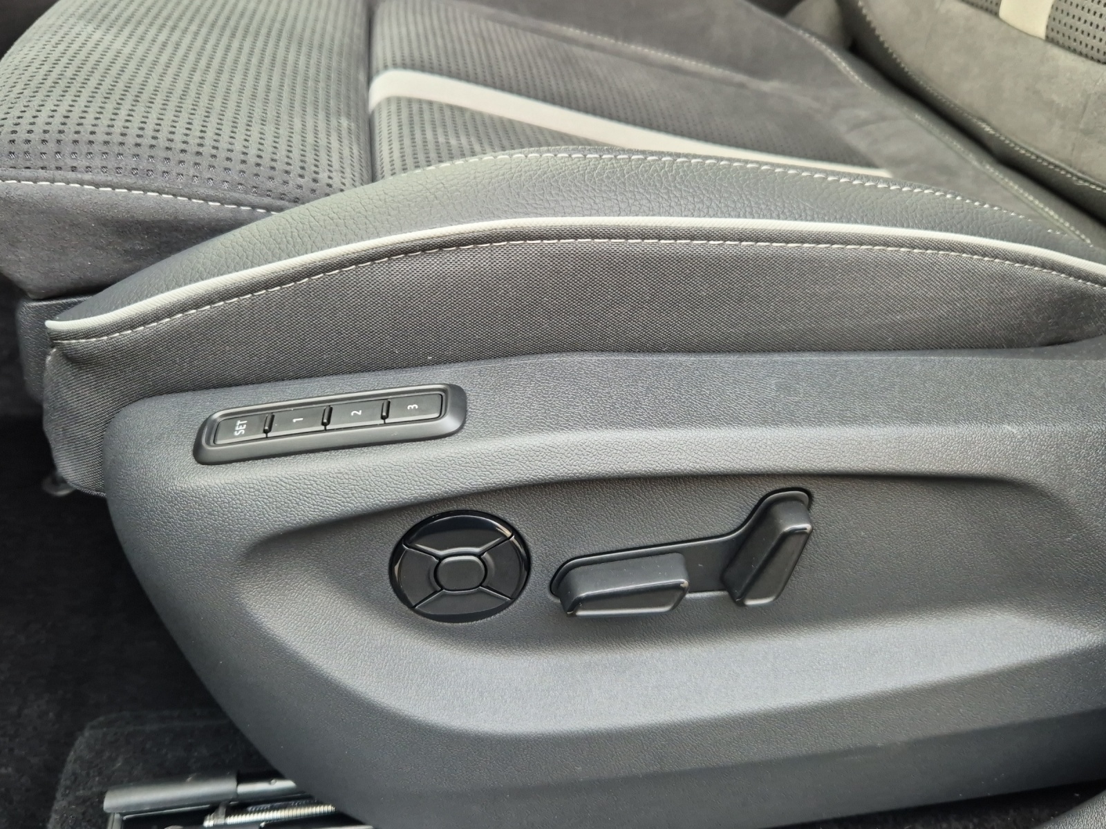 SKODA Kodiaq 2.0 TSI Sportline 4x4-image-11