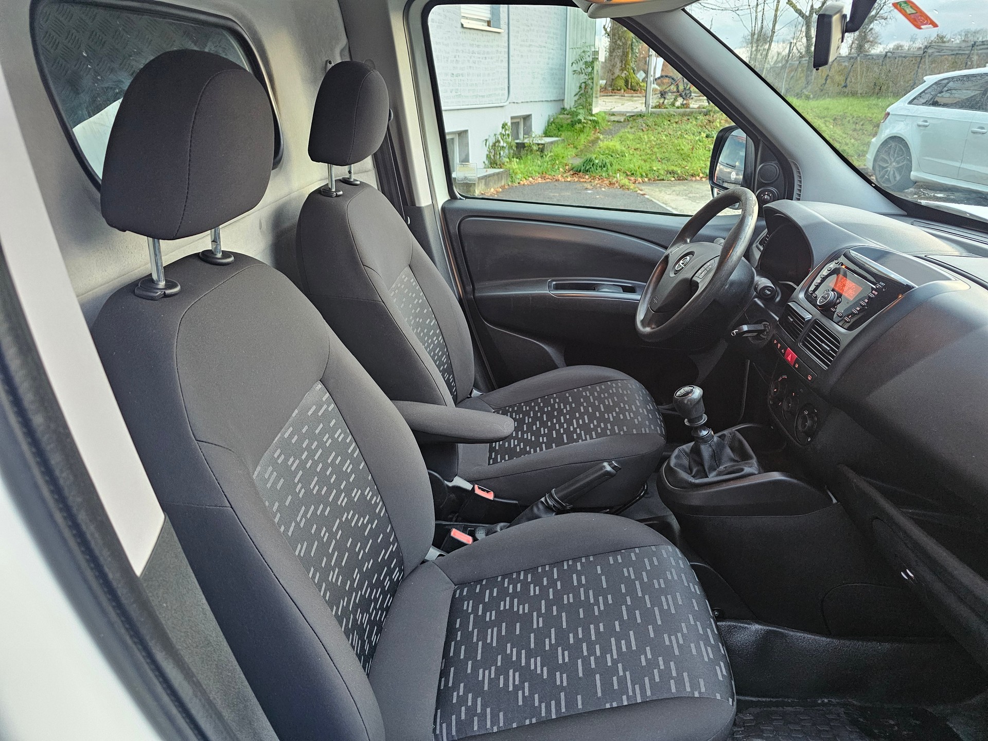 OPEL Combo 1.6 CDTI 2.4 L2H1-image-1