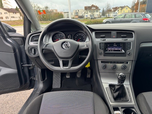 VW Golf 1.2 TSI Trendline-image-5