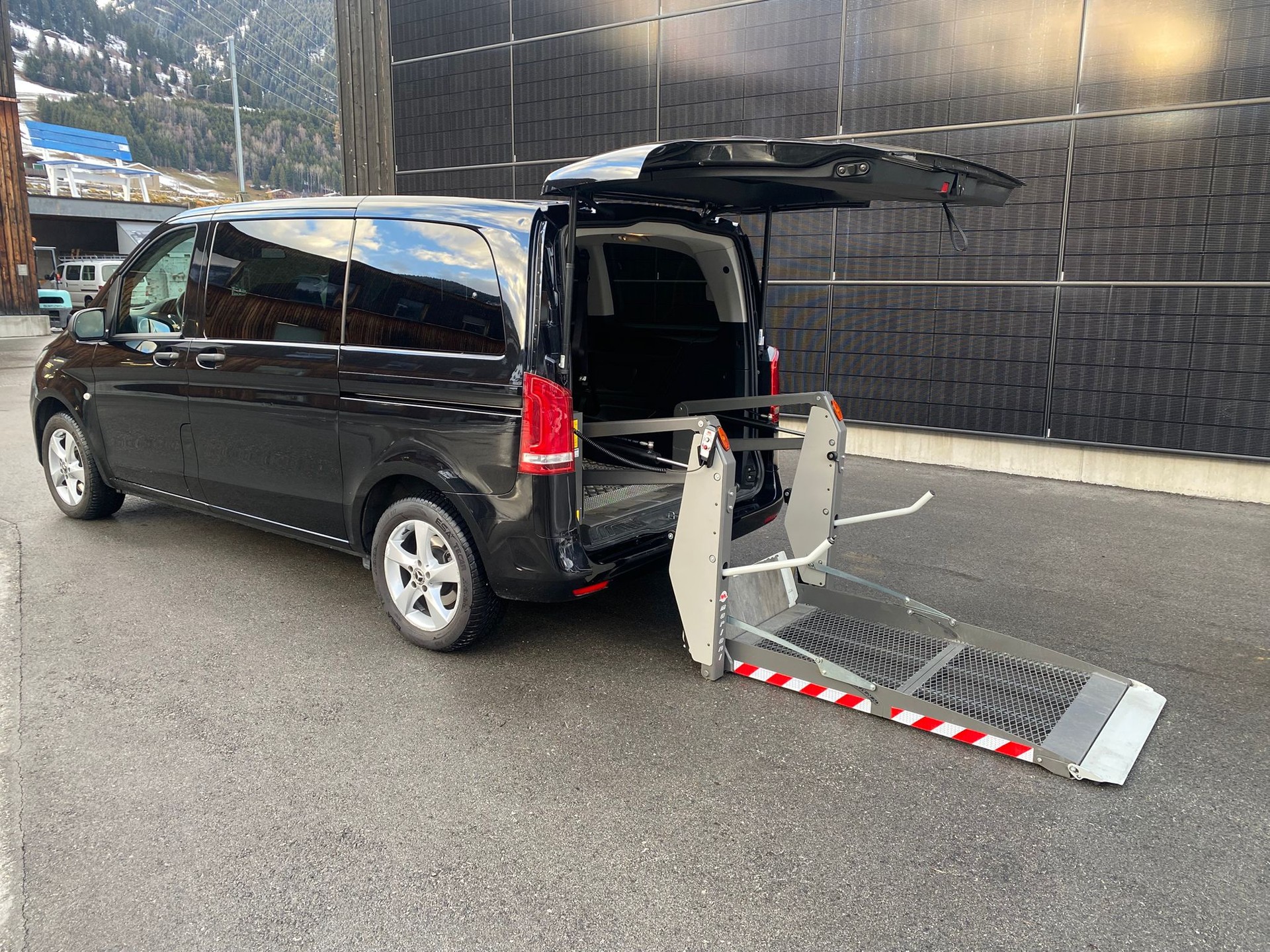 MERCEDES-BENZ Vito 119 CDI Select Tourer 4Matic 9G-Tronic
