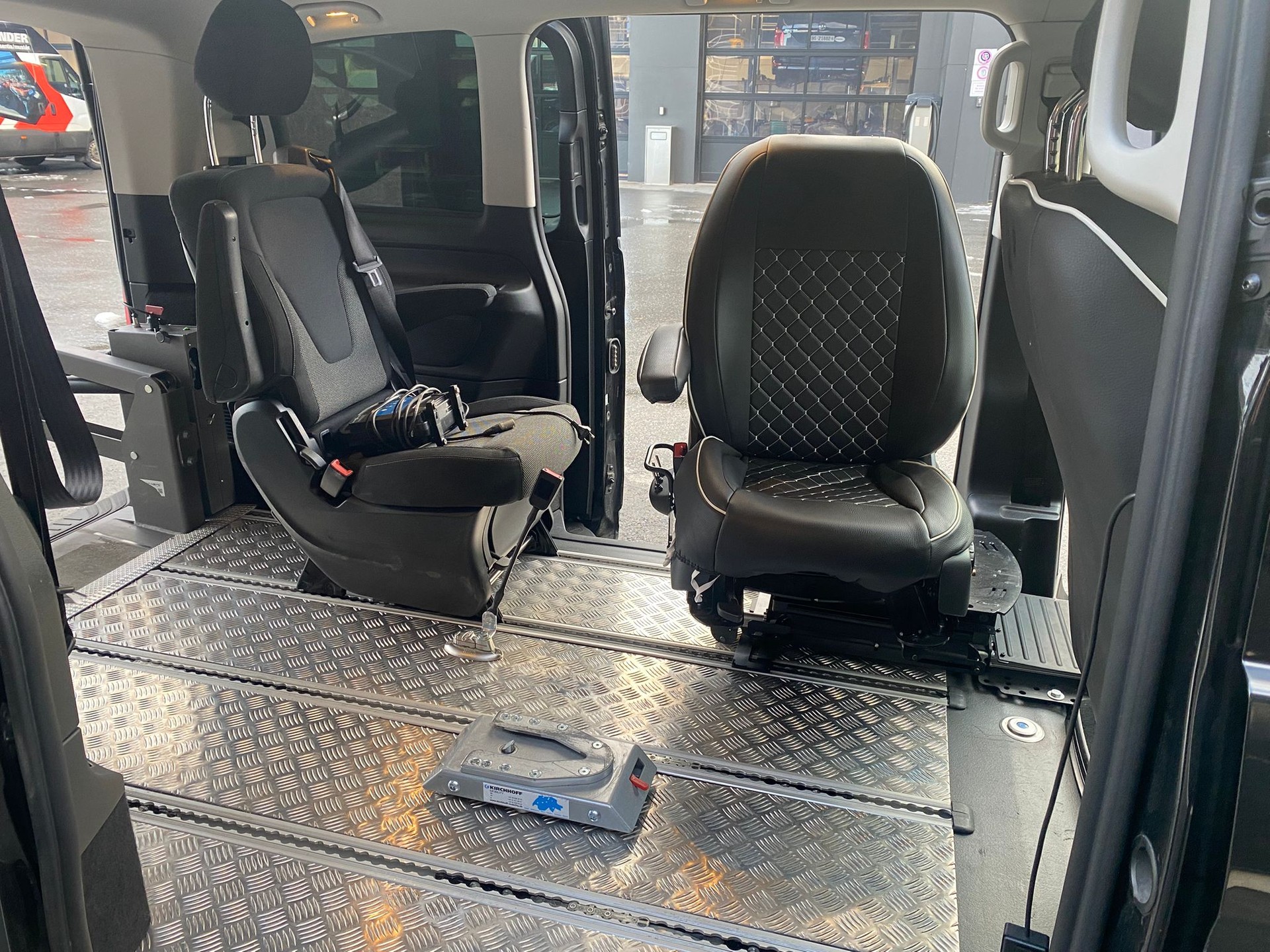 MERCEDES-BENZ Vito 119 CDI Select Tourer 4Matic 9G-Tronic-image-20