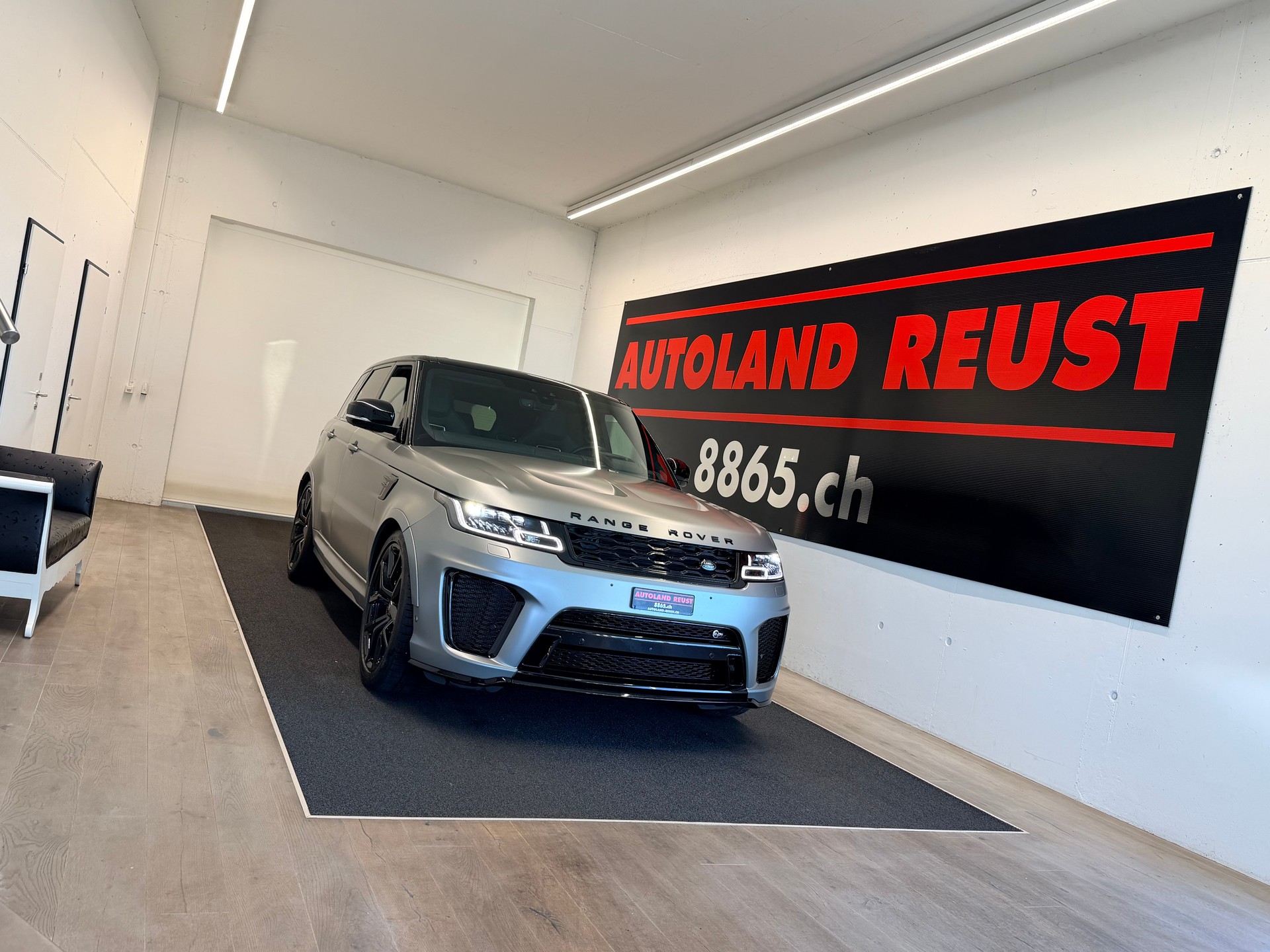LAND ROVER Range Rover Sport 5.0 V8 S/C SVR Automatic-image-0