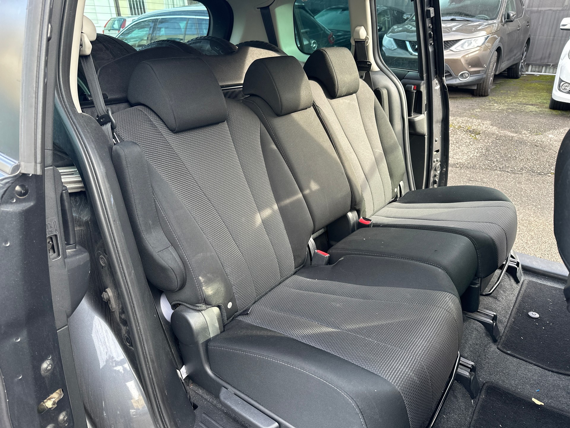 MAZDA 5 1.6 16V CD Confort-image-11