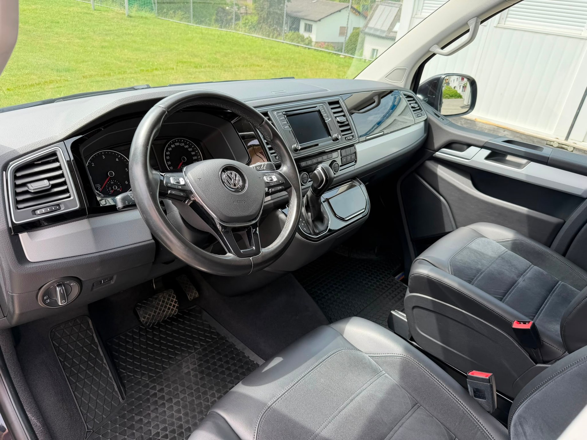 VW T6 Multivan 2.0 Bi-TDI Highline Liberty 4Mot. DSG-image-3