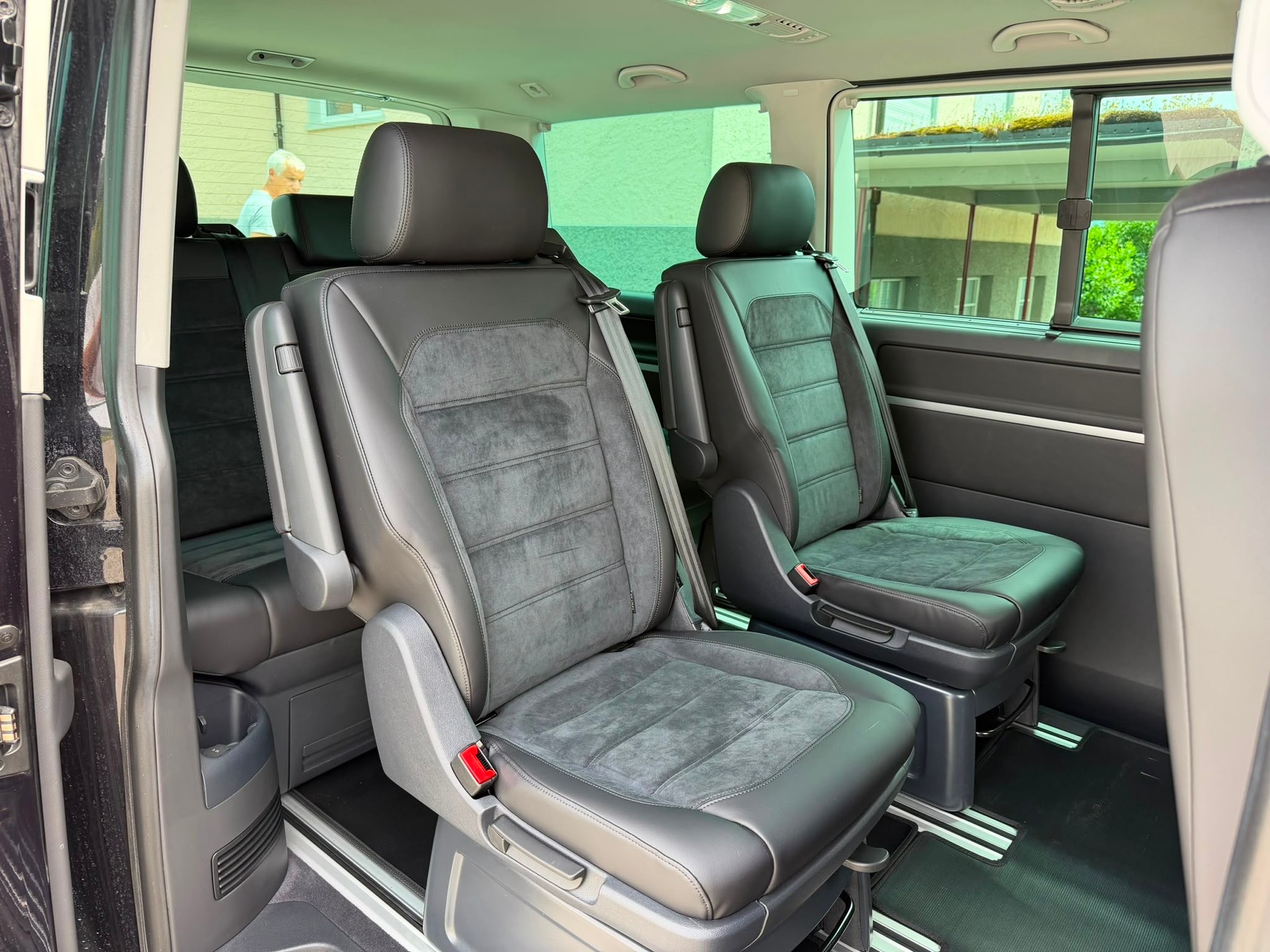 VW T6 Multivan 2.0 Bi-TDI Highline Liberty 4Mot. DSG-image-4