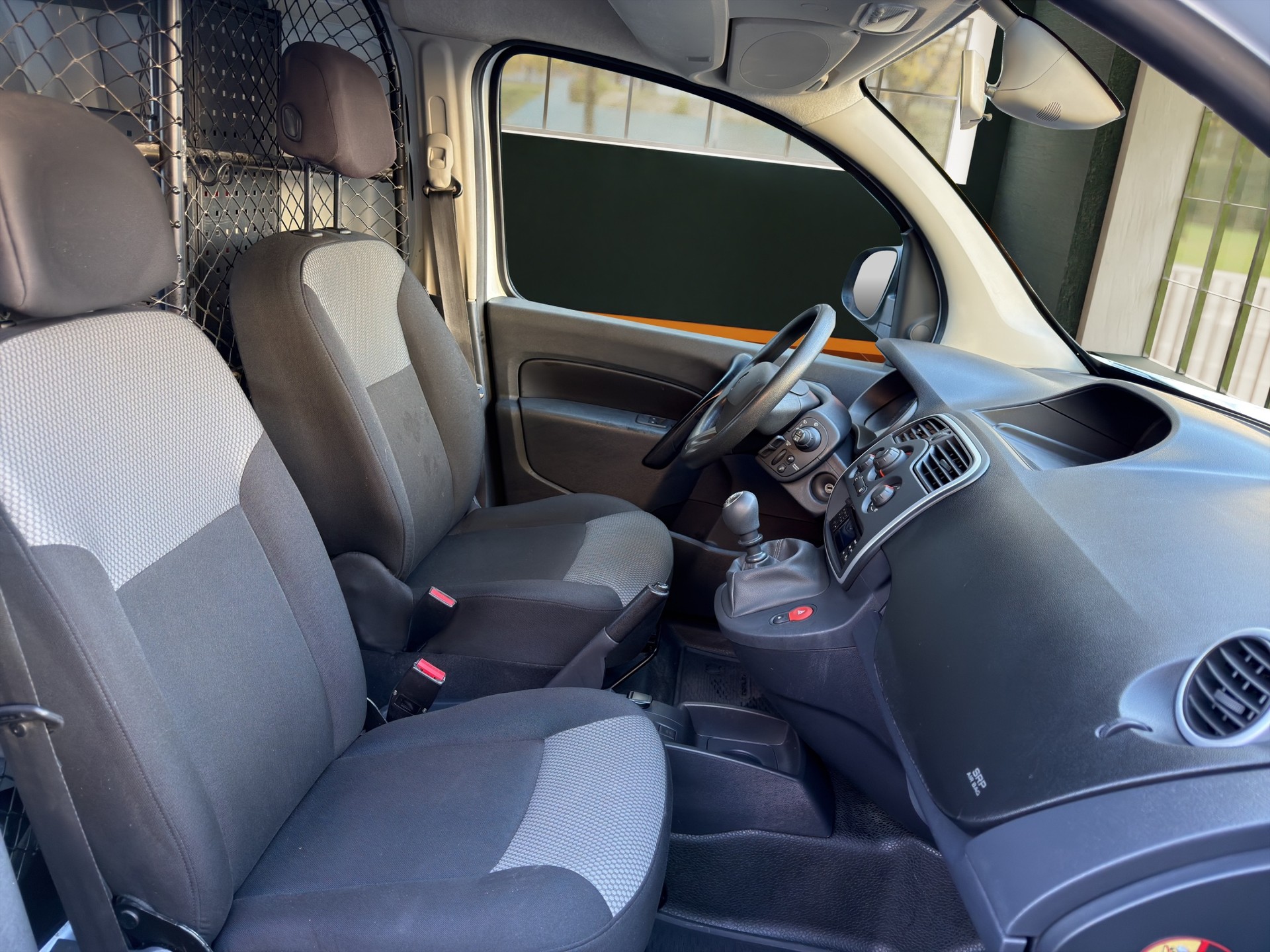RENAULT Kangoo Maxi dCi 95 ENERGY Business 2 Pl./2 pl.-image-12