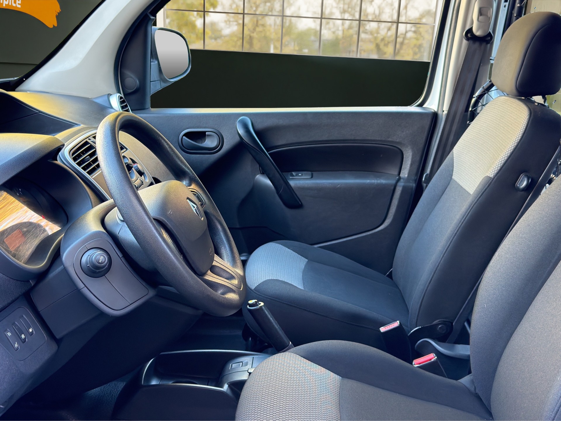 RENAULT Kangoo Maxi dCi 95 ENERGY Business 2 Pl./2 pl.-image-9