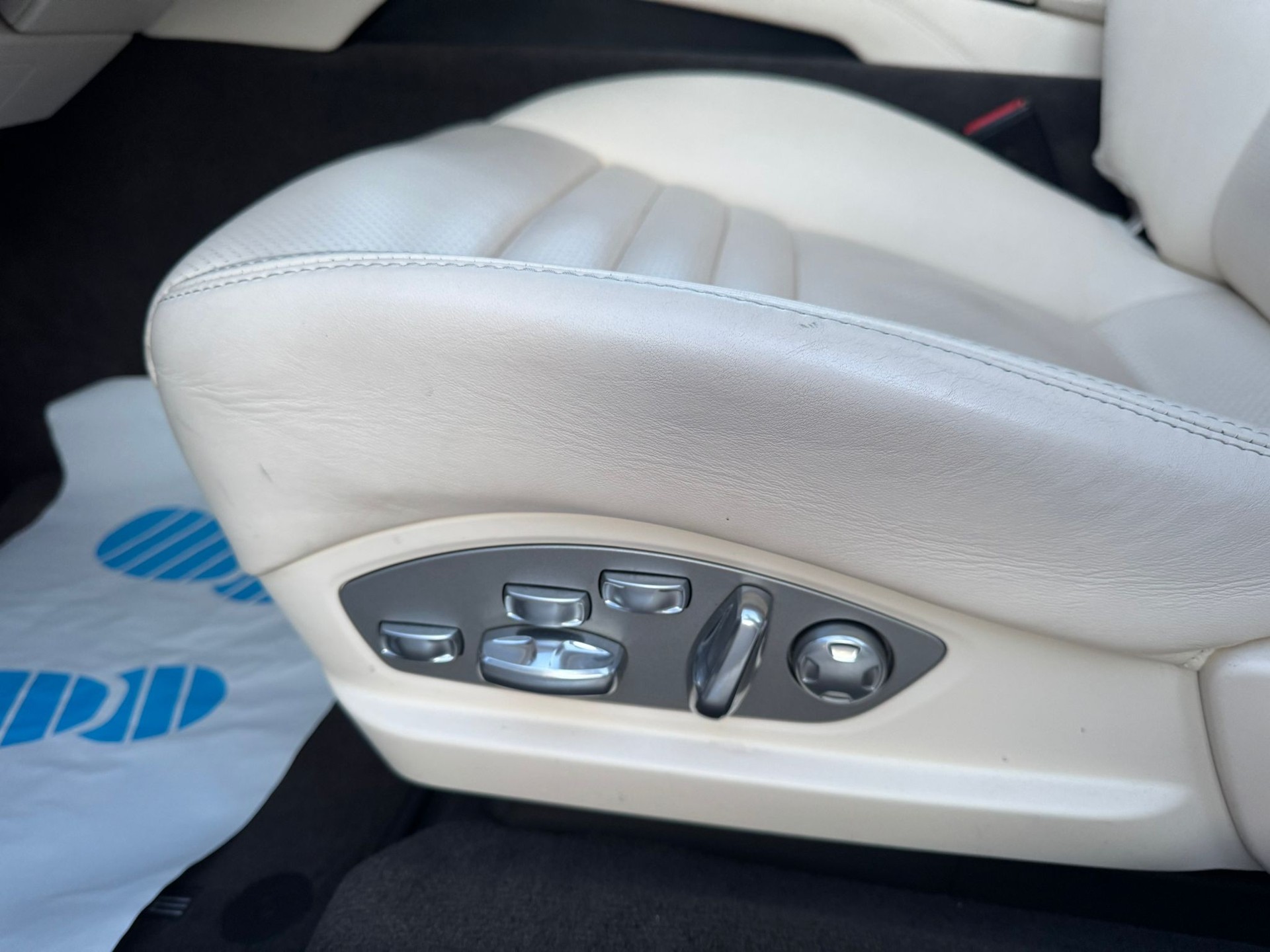 PORSCHE Panamera S E-Hybrid-image-16