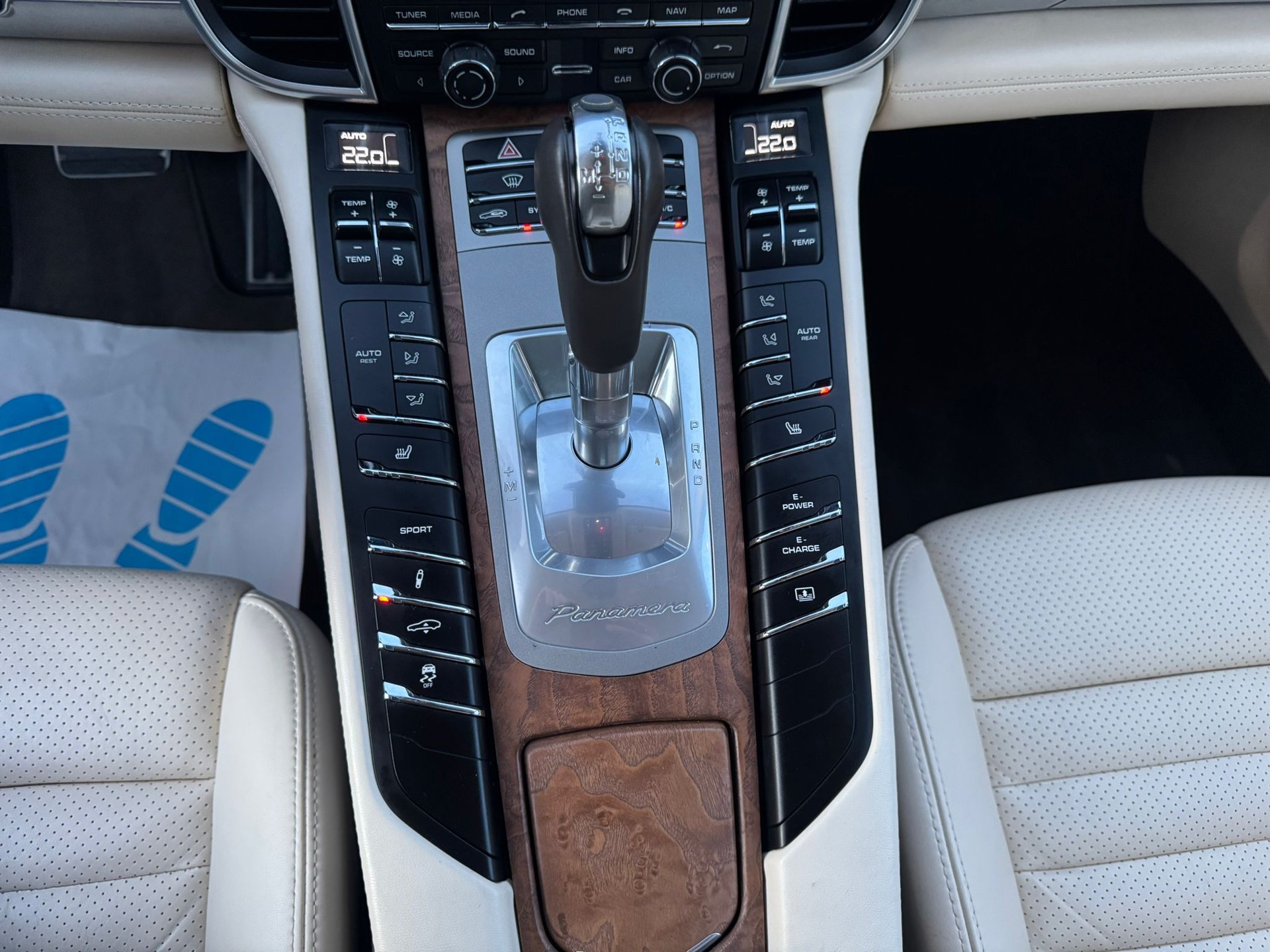 PORSCHE Panamera S E-Hybrid-image-24