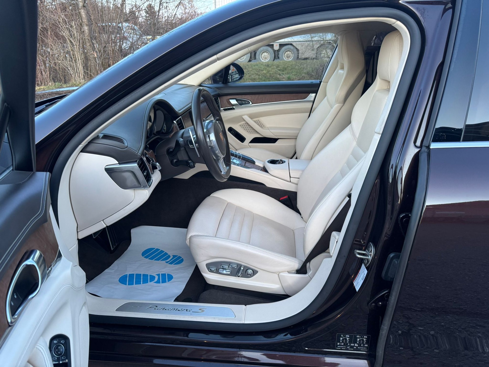 PORSCHE Panamera S E-Hybrid-image-10